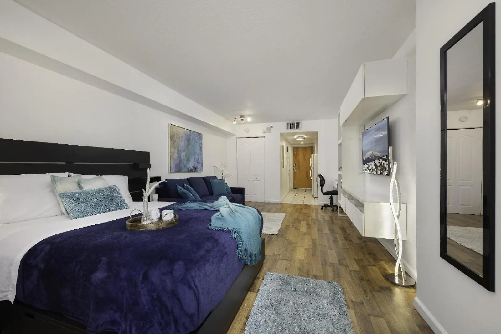 Apartment In Brickell With Pool, Gym, Free Parking And Game