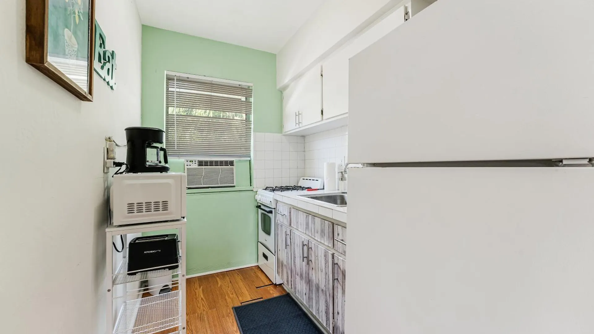 Apartment Serene 1br Steps From Downtown And Calle 8 *