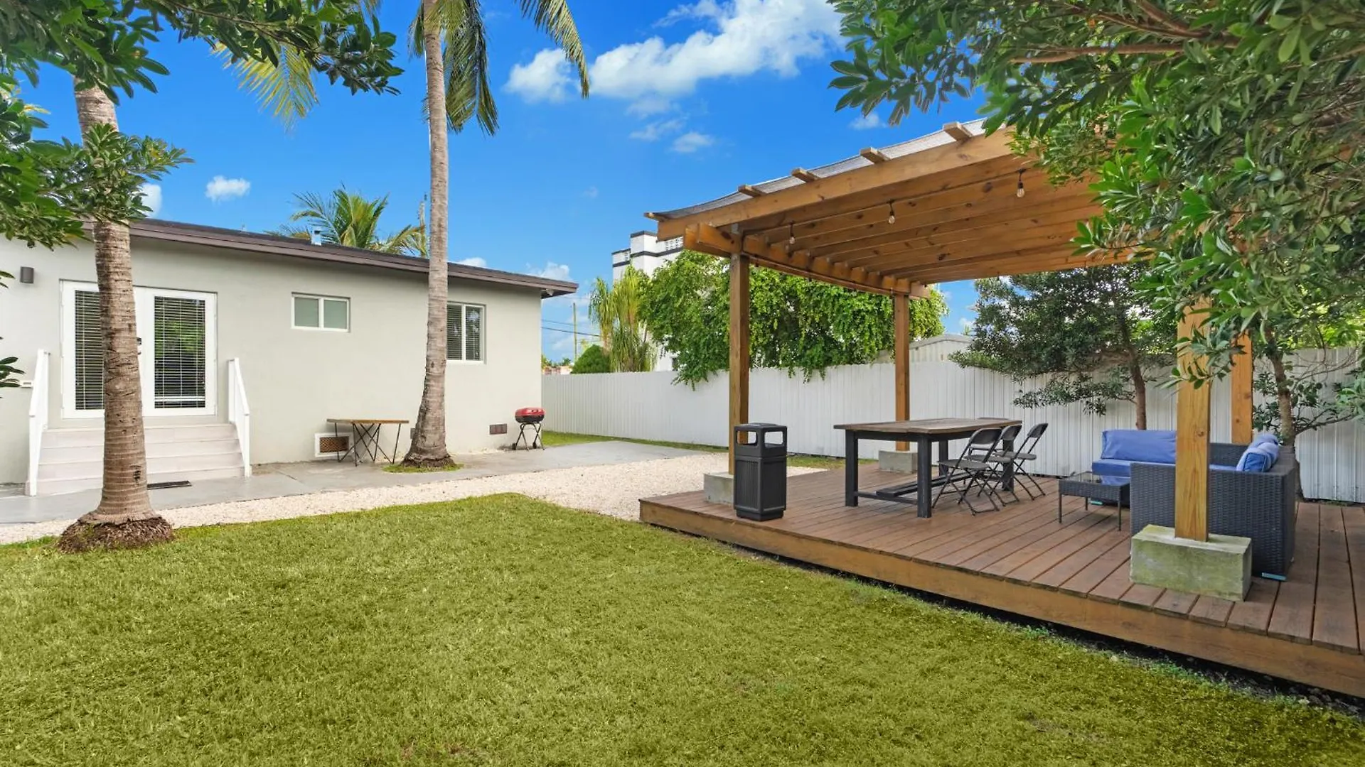 Coco Cozy Near Brickell Miami