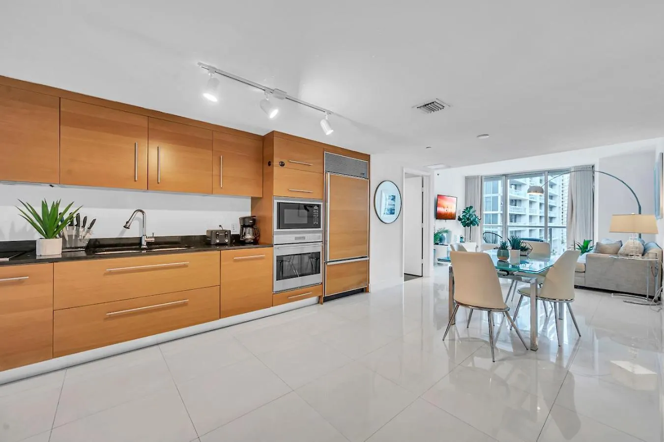 Unique 1br Icon Brickell Waterviews-freespa Apartment *