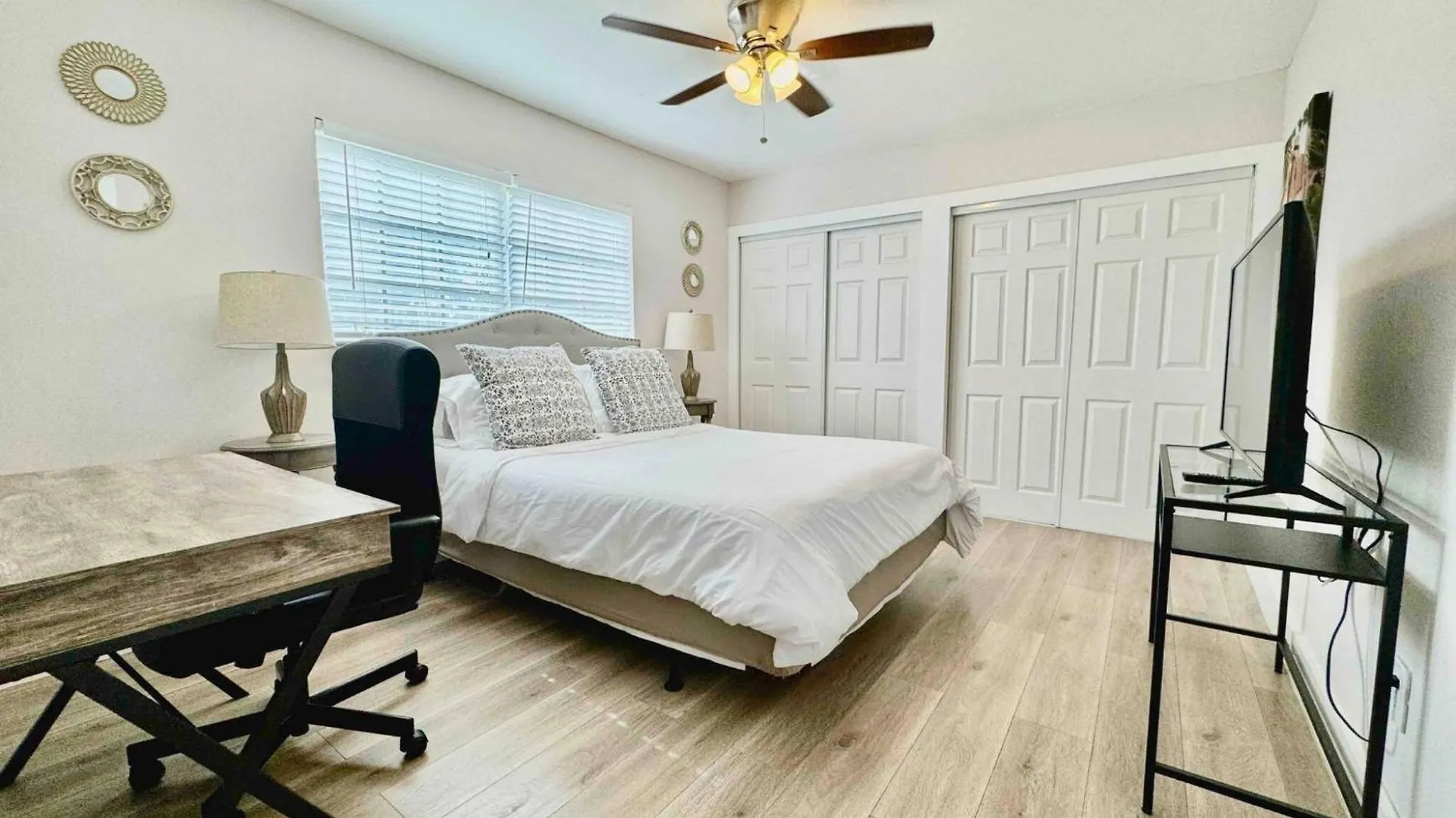 Cozy Near Coconut Grove And The Of Holiday home