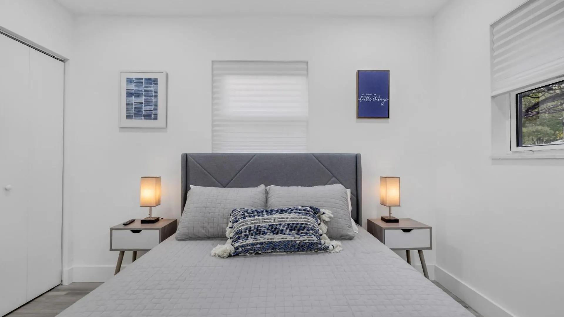 Holiday home Modern In Design District !
