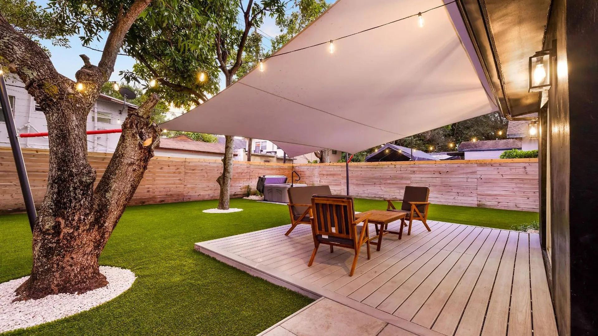 Holiday home Modern In Design District !