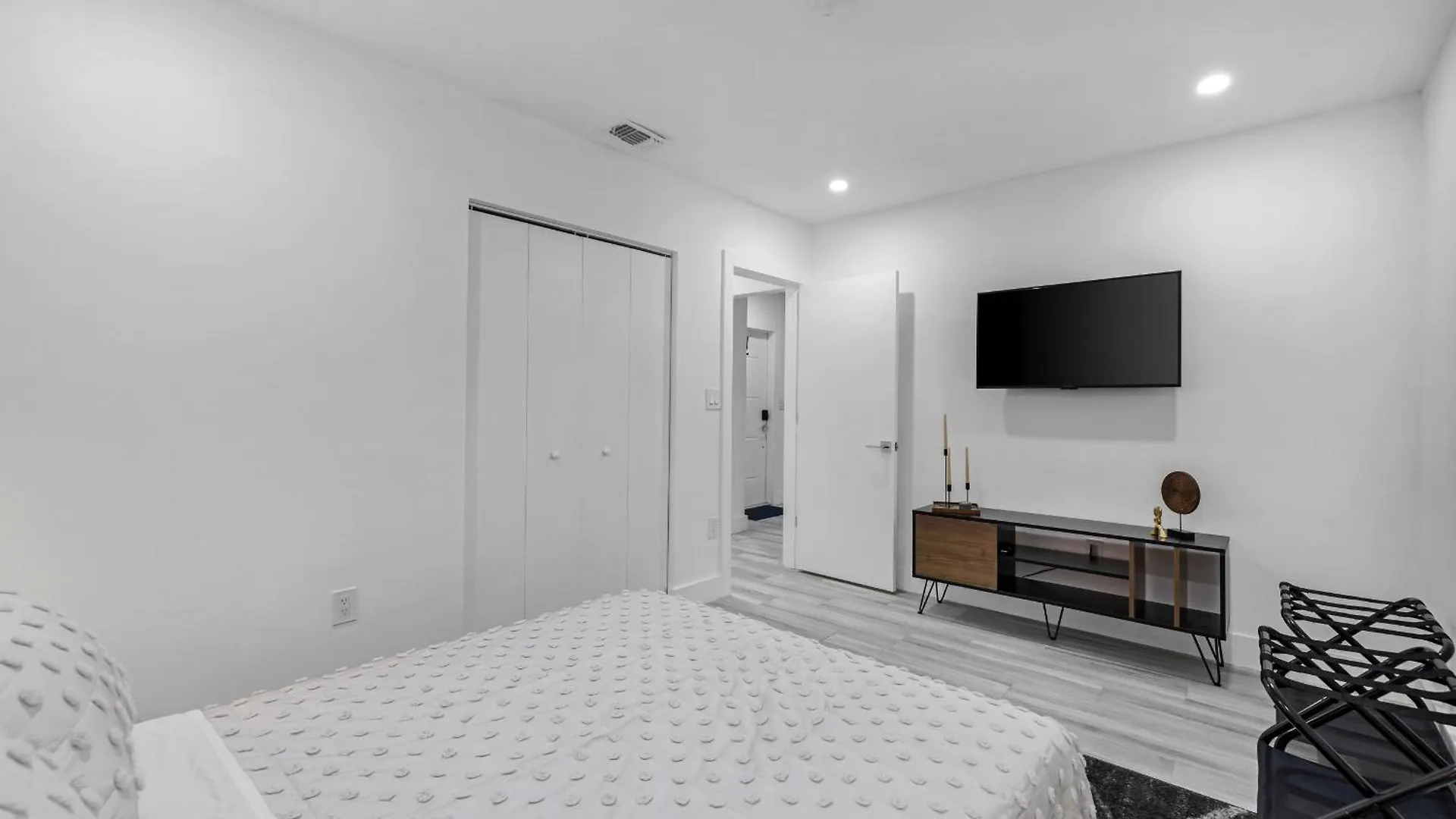 Holiday home Modern In Design District ! *