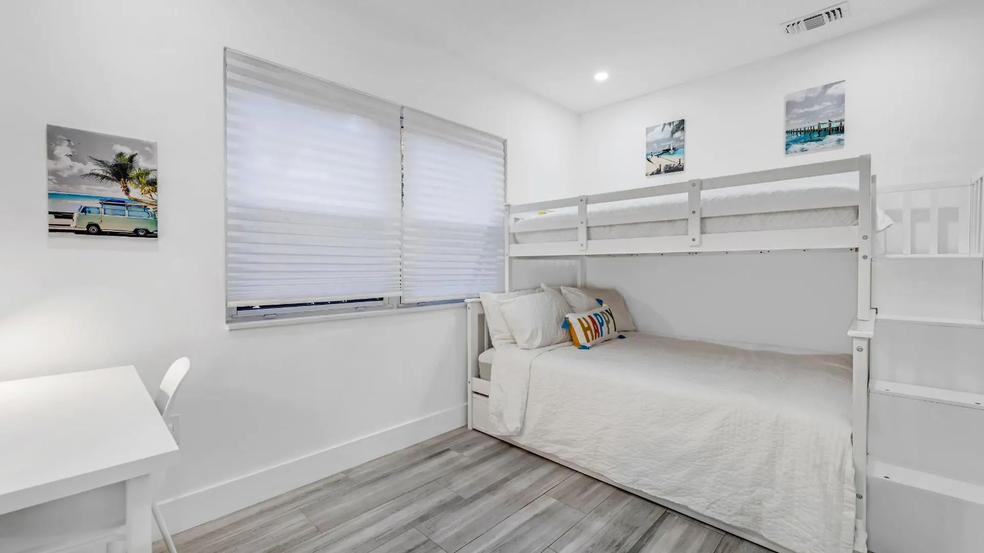 Modern In Design District ! Holiday home Miami