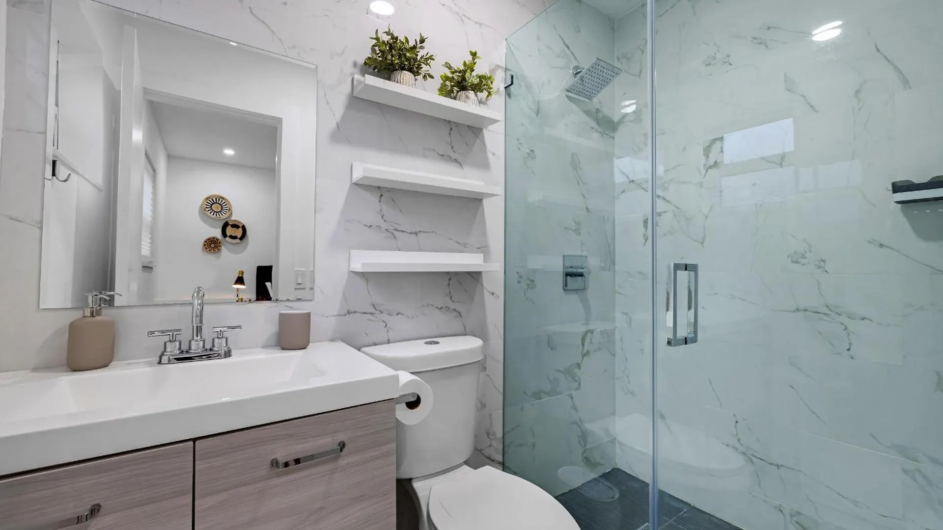 Holiday home Modern In Design District ! Miami