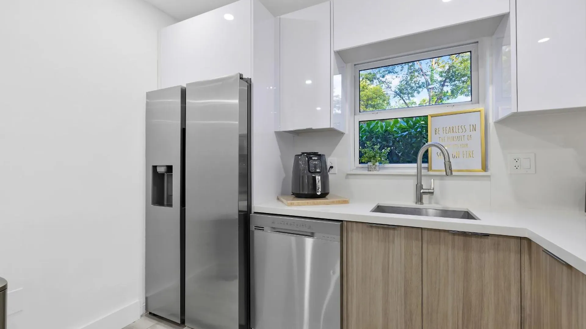 Holiday home Modern In Design District ! *
