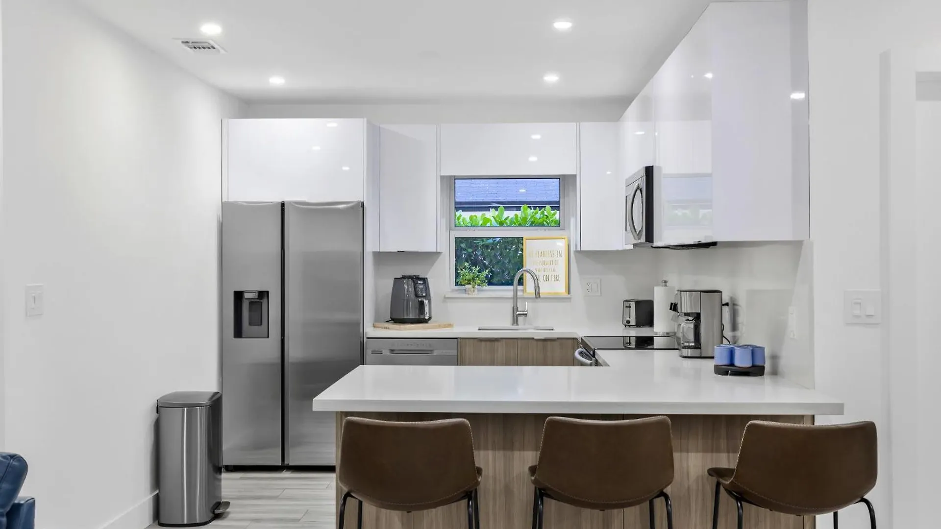 Modern In Design District ! Holiday home Miami