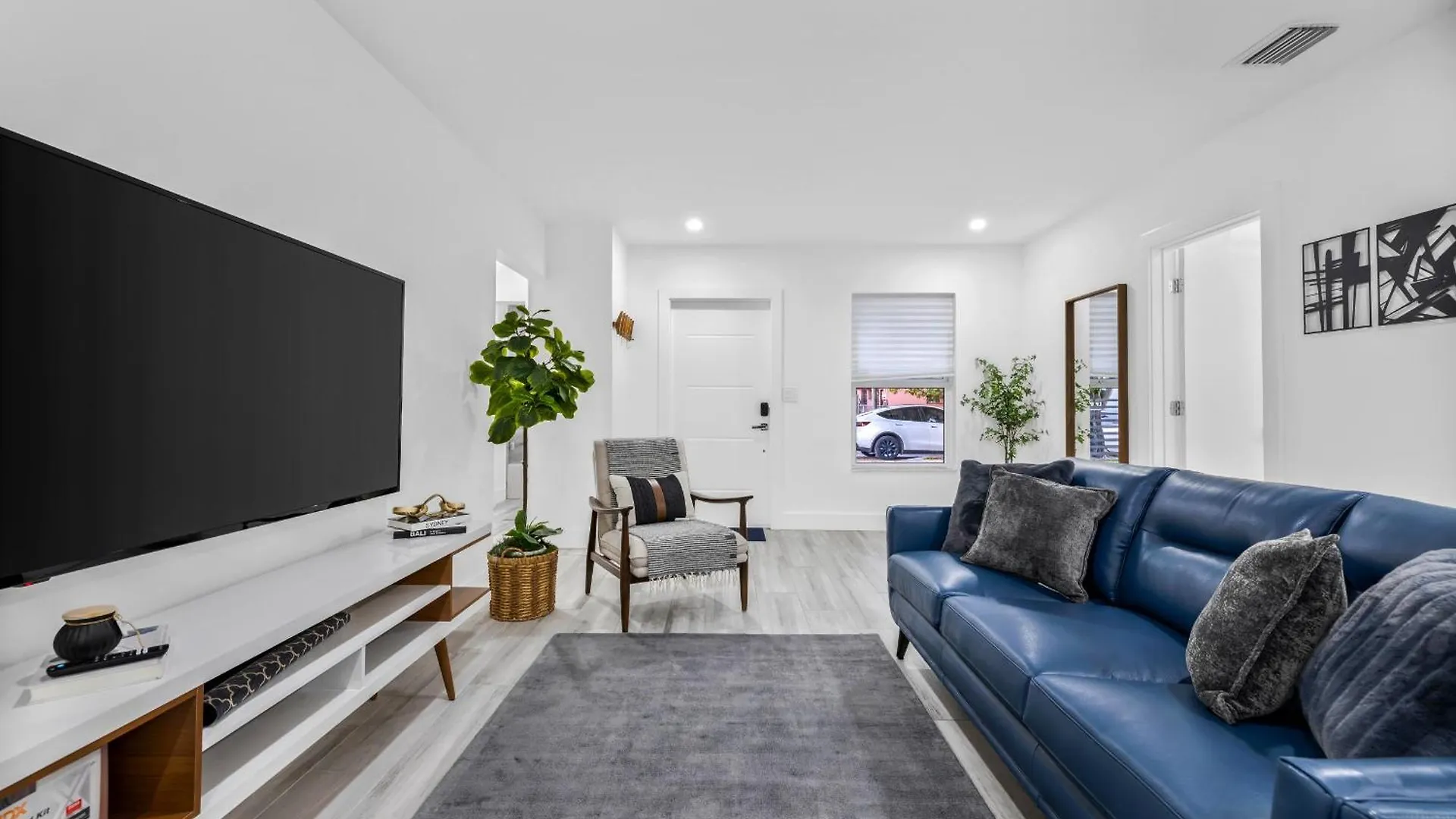 Holiday home Modern In Design District !