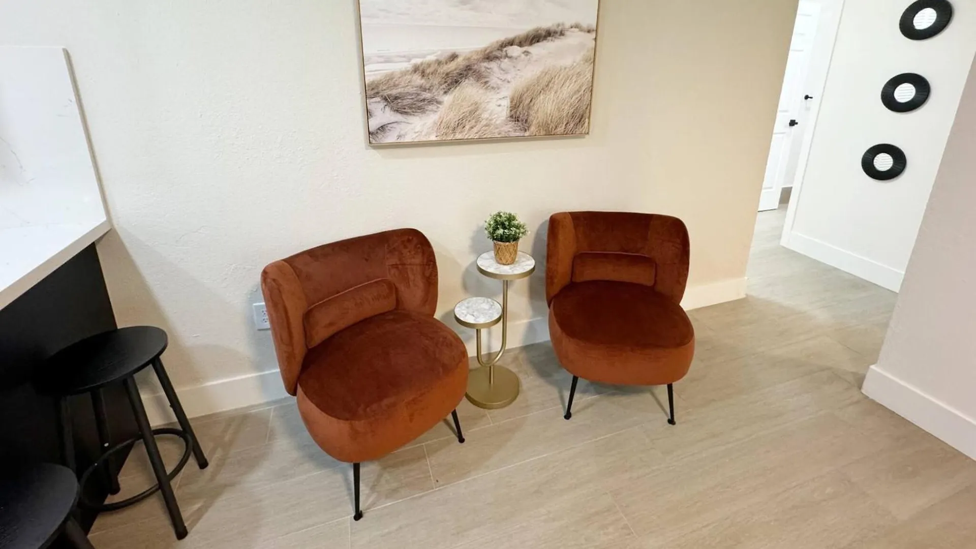Designers Delight At Wynwood Cove Comfort Style