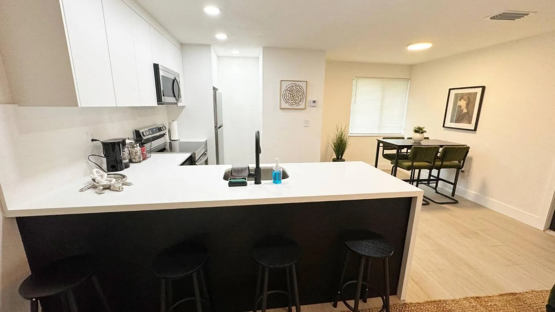 Lägenhet Modern Escape At Wynwood: Your Comfort Sanctuary *