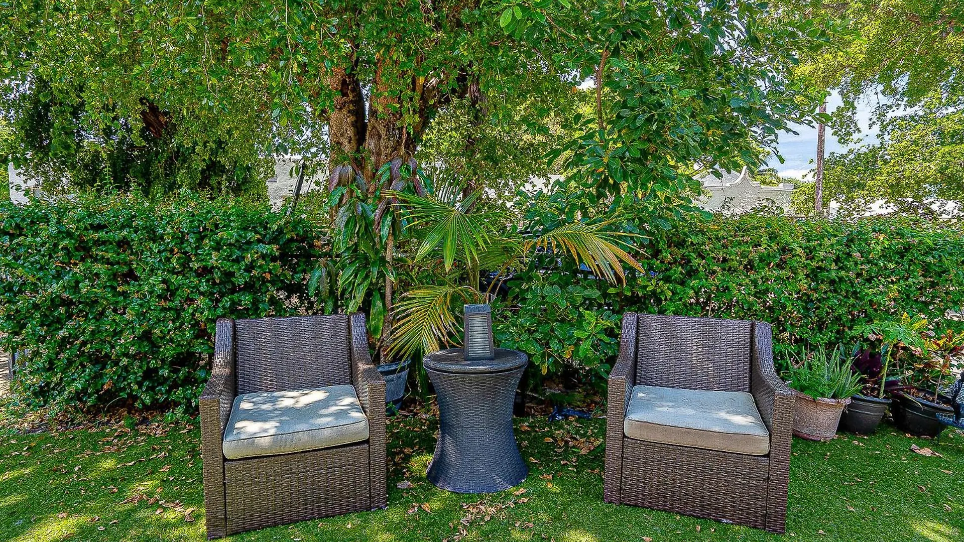 Private #3 Parking Tv Cable Tv, Wifi Centrally Located Homestay Miami