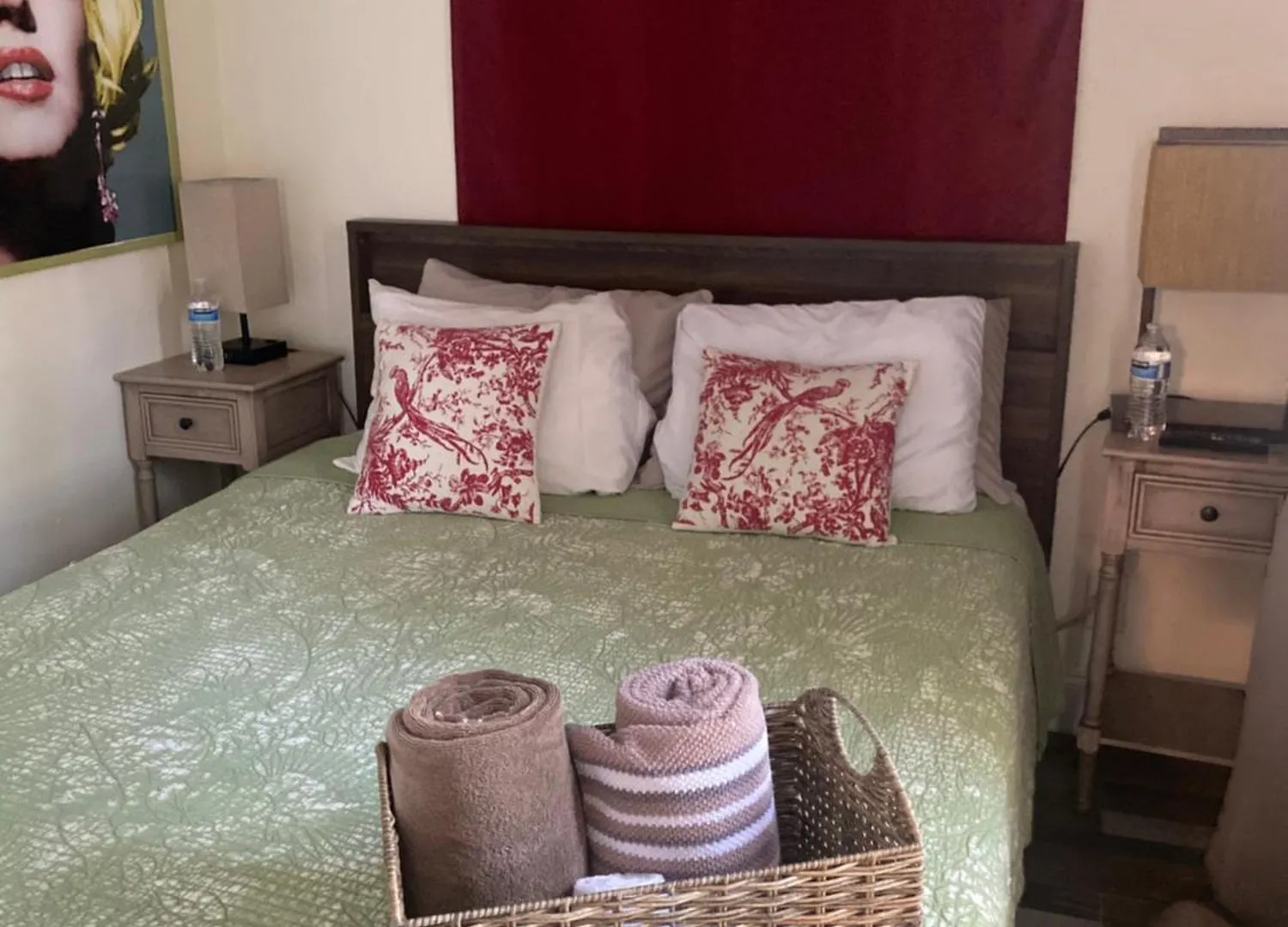 Private At Centrally Located With Free Parking Homestay