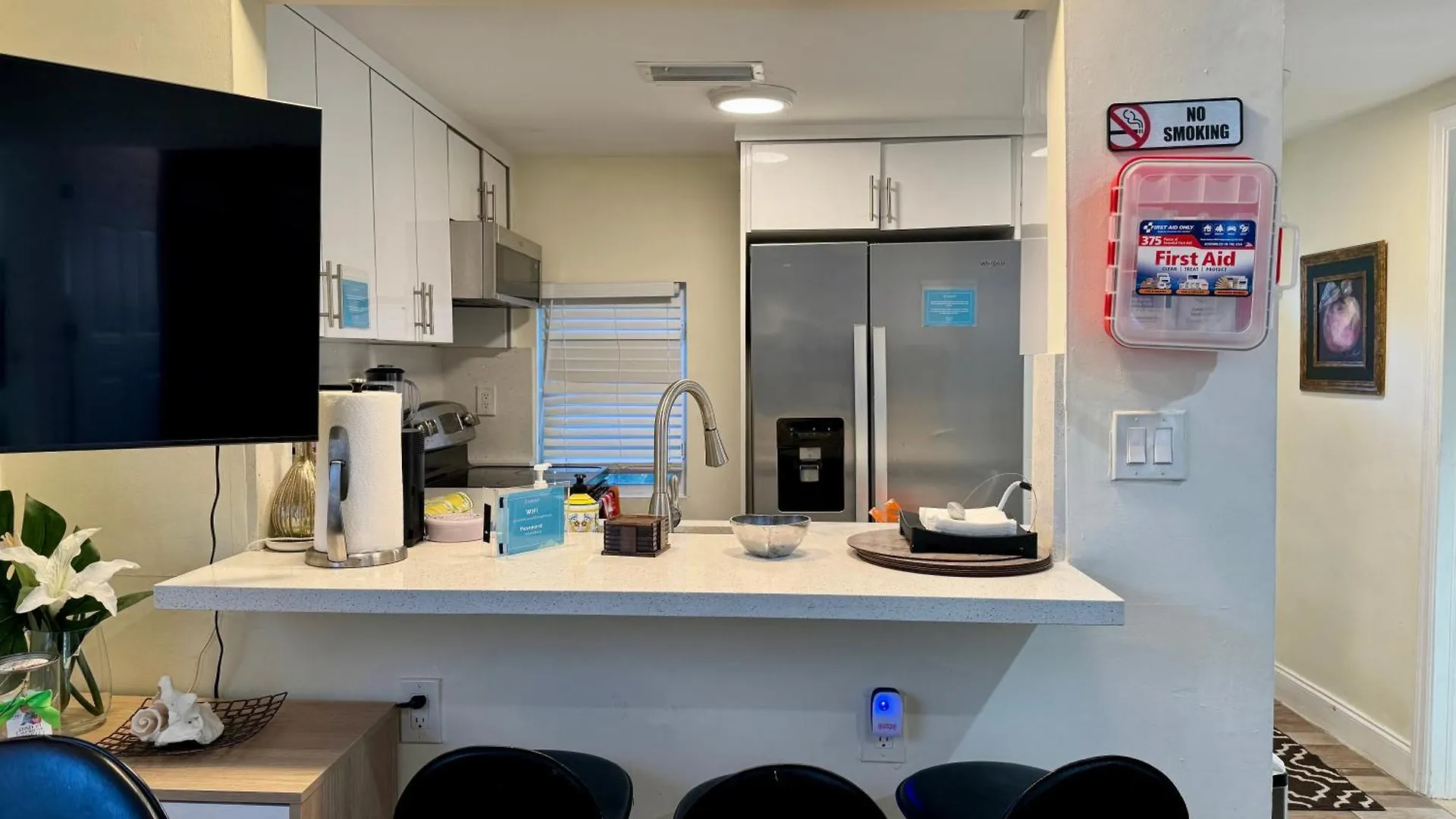 Private At Centrally Located With Free Parking * Miami