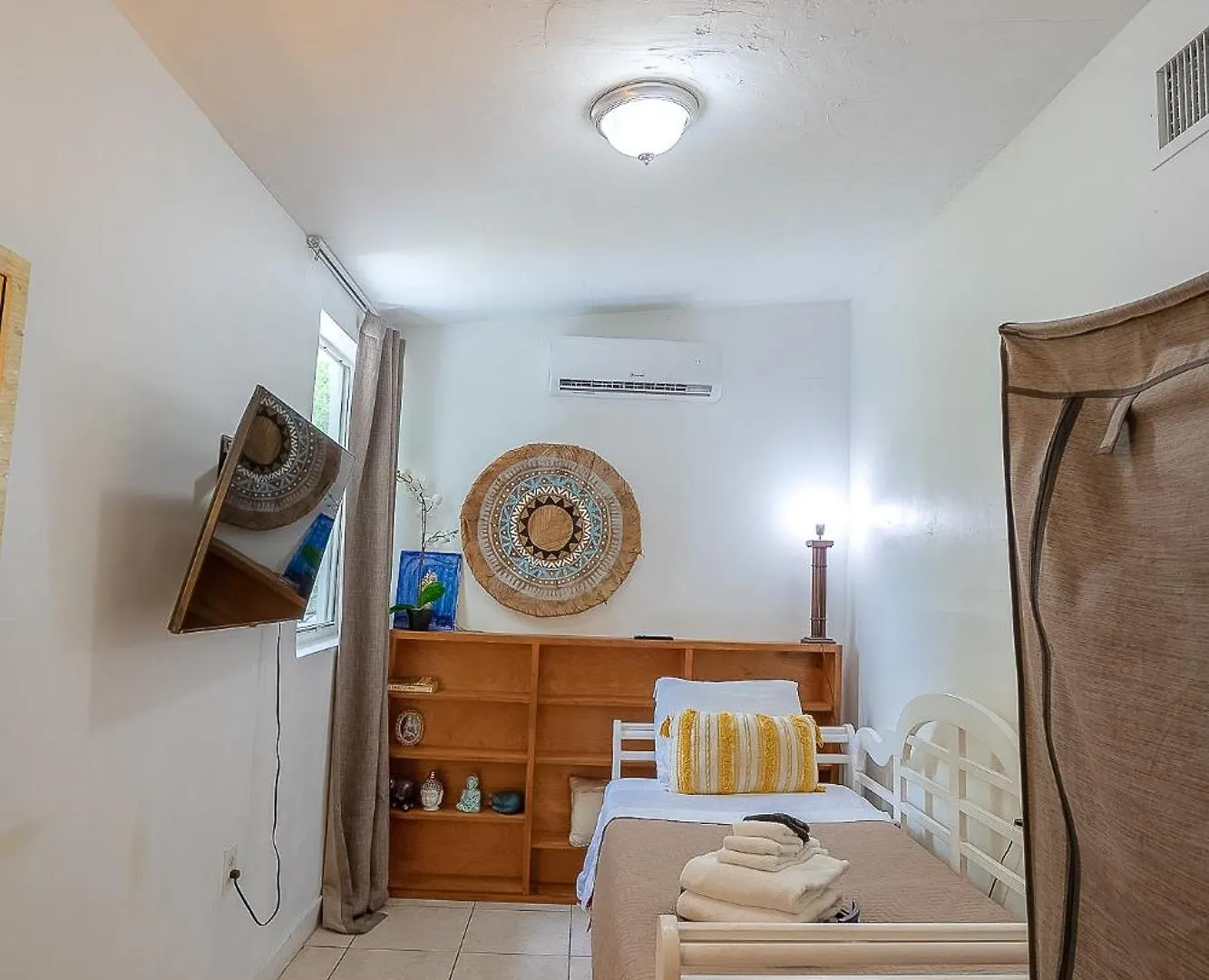 Private At Miami, Buena Vista With Parking Homestay Miami