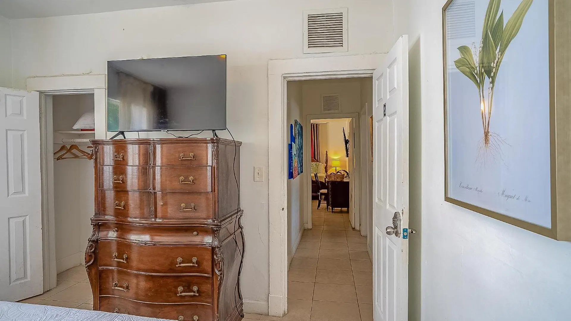 Private At Miami, Buena Vista With Parking Homestay *