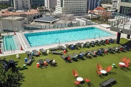 The Bayfront Viii Apartment *