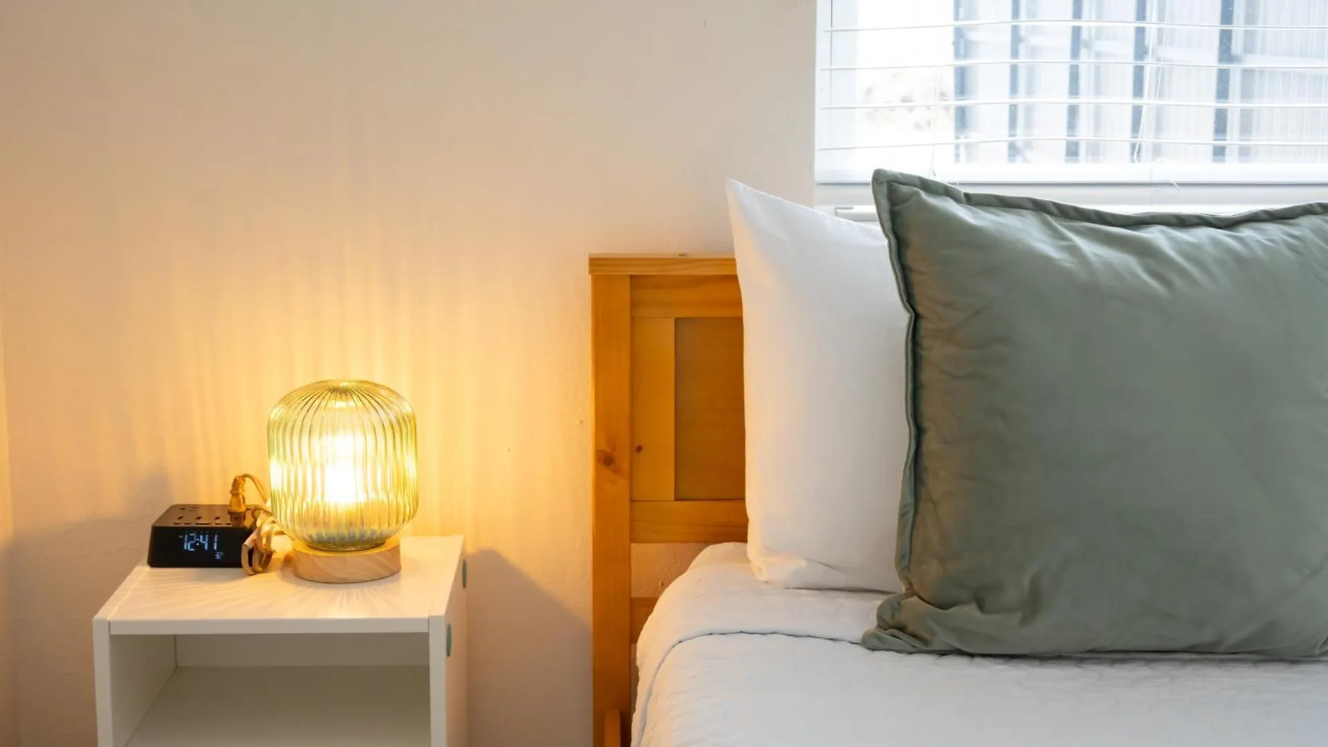Getaway In Little Havana Near Airport, Wynwood, Calle 8 Brickell, Coral Gables And , Fenced Parking Miami