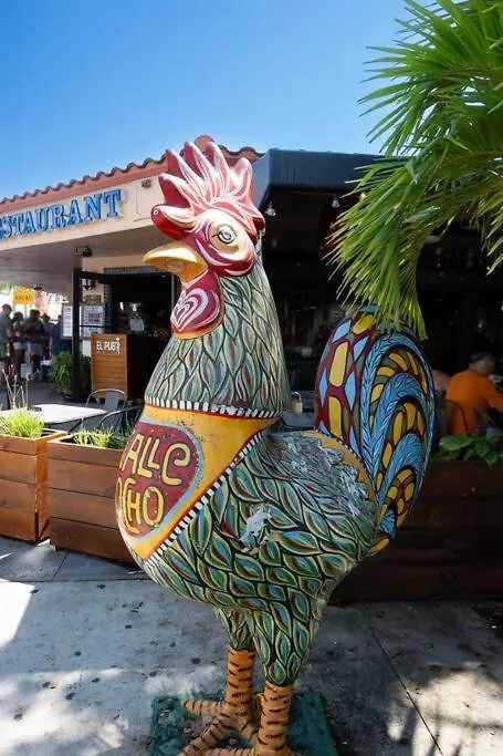 Cozy Airport, Kingbed, Fenced Parking - Little Havana Near Airport, Wynwood, Calle 8 Brickell, Coral Gables And Apartment *