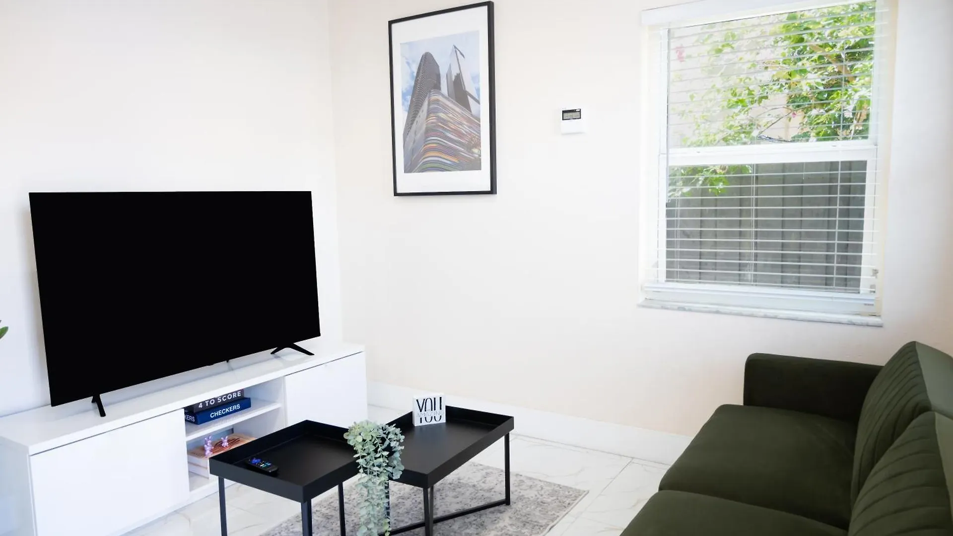 Apartment Cozy Airport, Kingbed, Fenced Parking - Little Havana Near Airport, Wynwood, Calle 8 Brickell, Coral Gables And *
