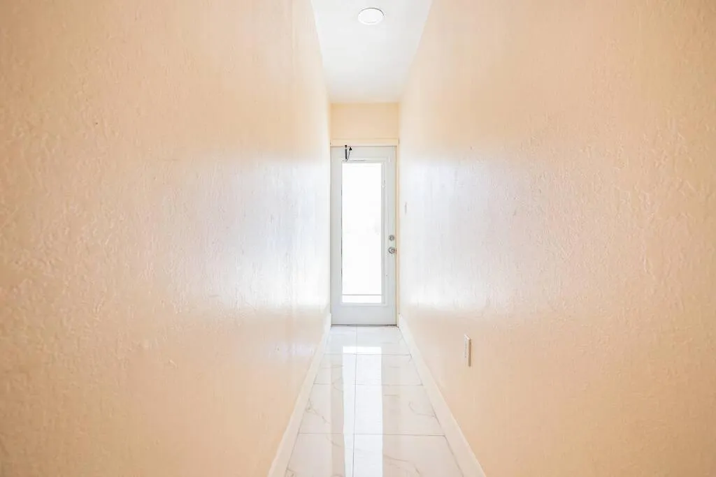 Apartment Cozy Airport, Kingbed, Fenced Parking - Little Havana Near Airport, Wynwood, Calle 8 Brickell, Coral Gables And Miami