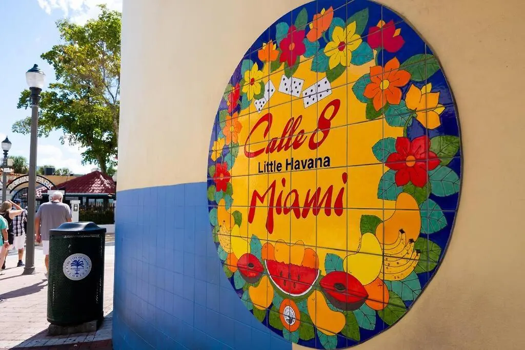 Apartment Cozy Airport, Kingbed, Fenced Parking - Little Havana Near Airport, Wynwood, Calle 8 Brickell, Coral Gables And Miami