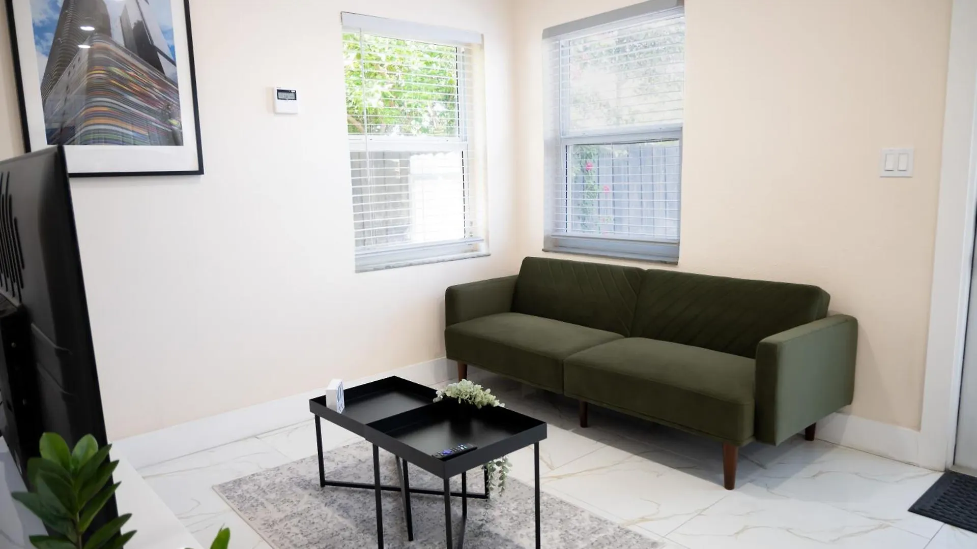Cozy Airport, Kingbed, Fenced Parking - Little Havana Near Airport, Wynwood, Calle 8 Brickell, Coral Gables And Apartment