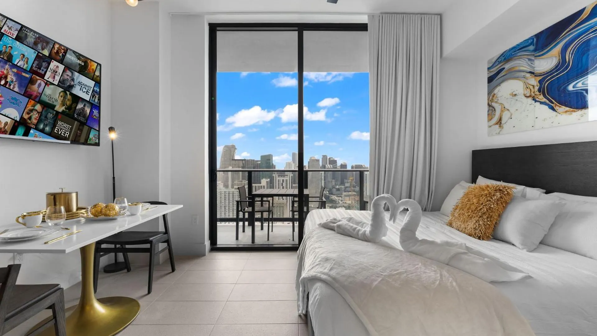 Ph 49 Floor Luxury W Free Parking Apartment *