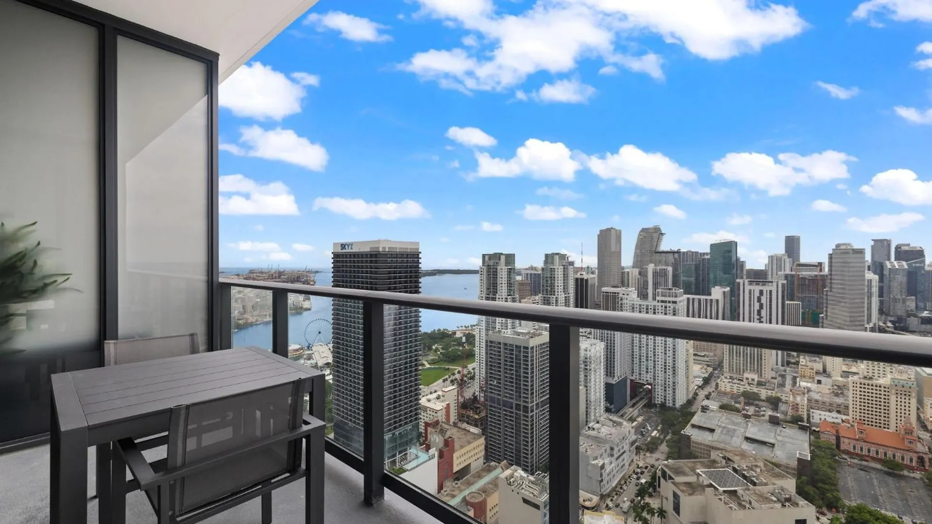 Ph 49 Floor Luxury W Free Parking