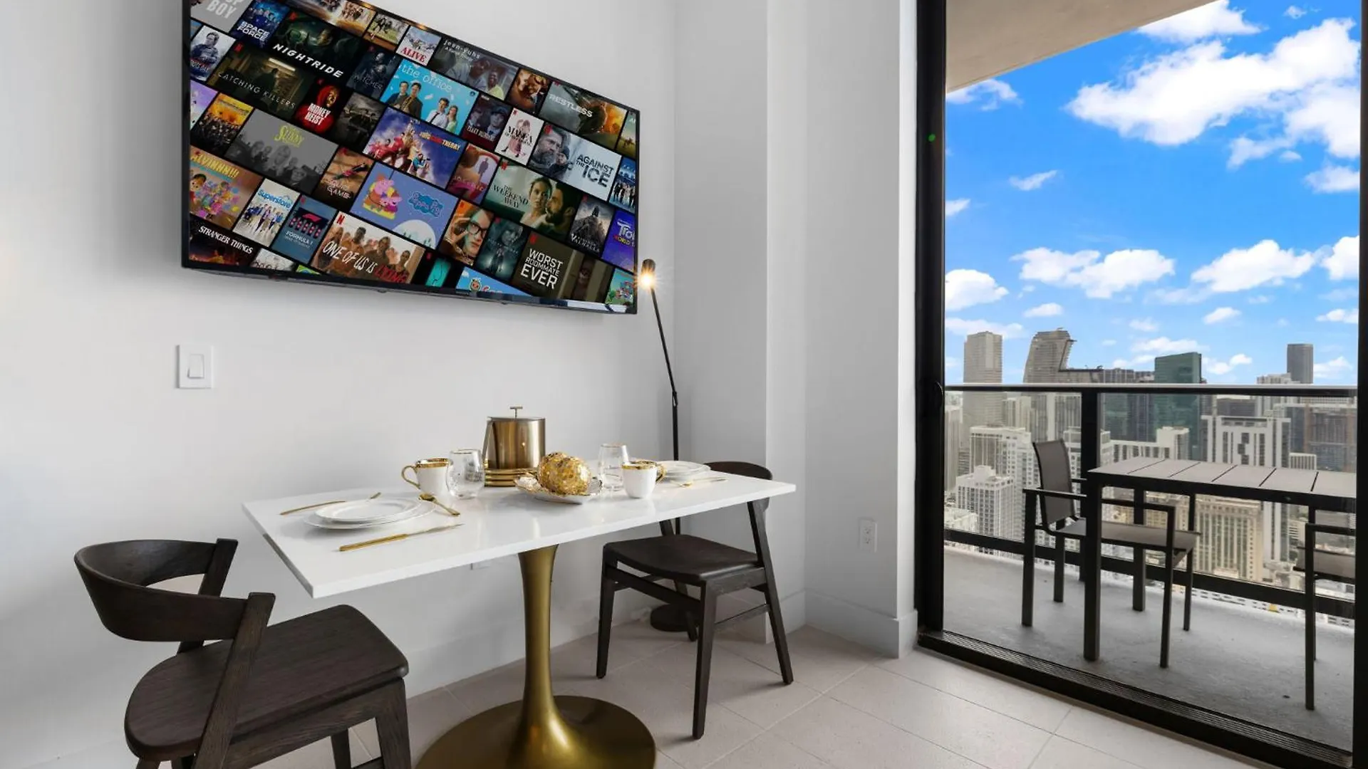 Apartment Ph 49 Floor Luxury W Free Parking *