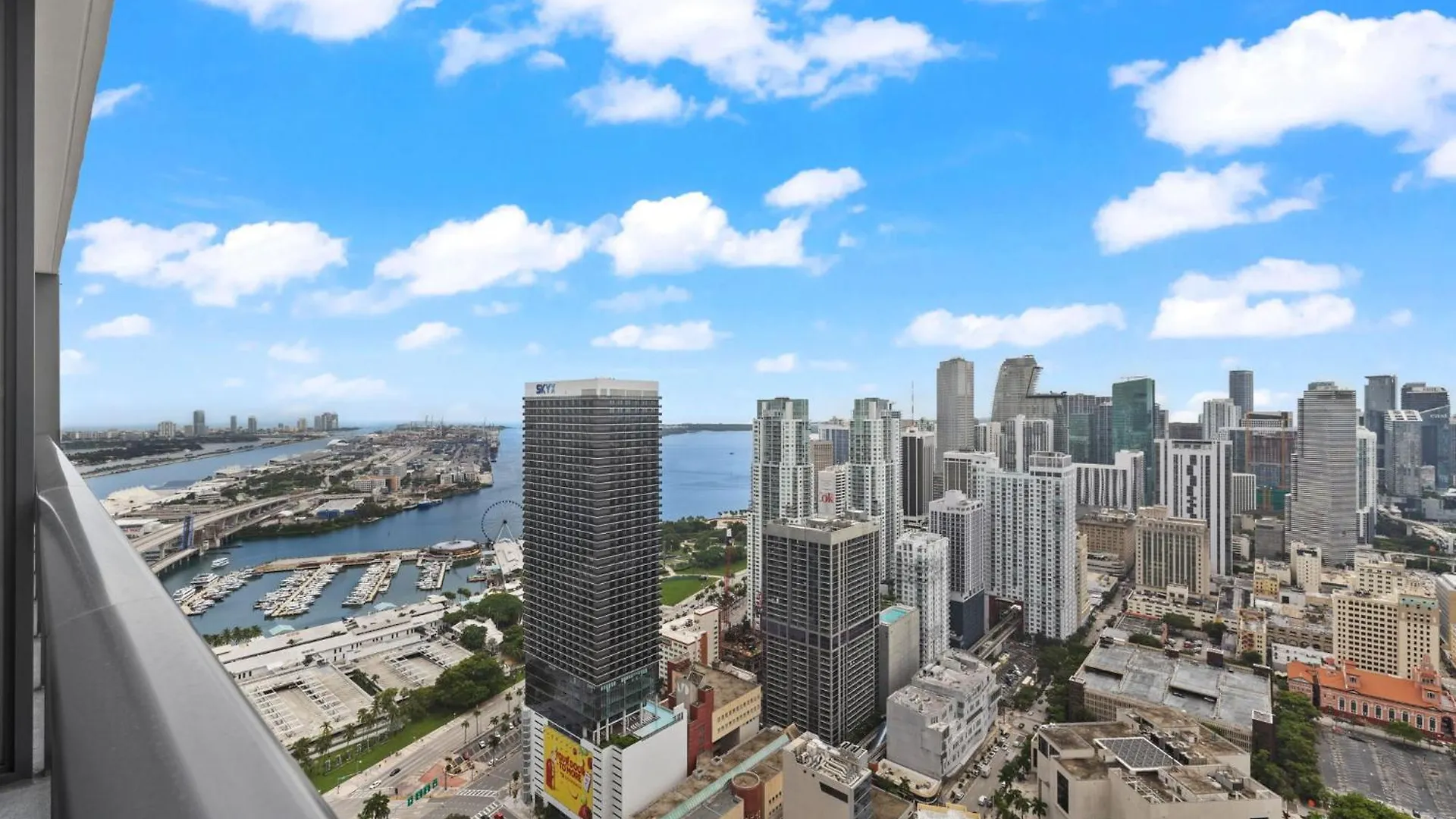 Ph 49 Floor Luxury W Free Parking