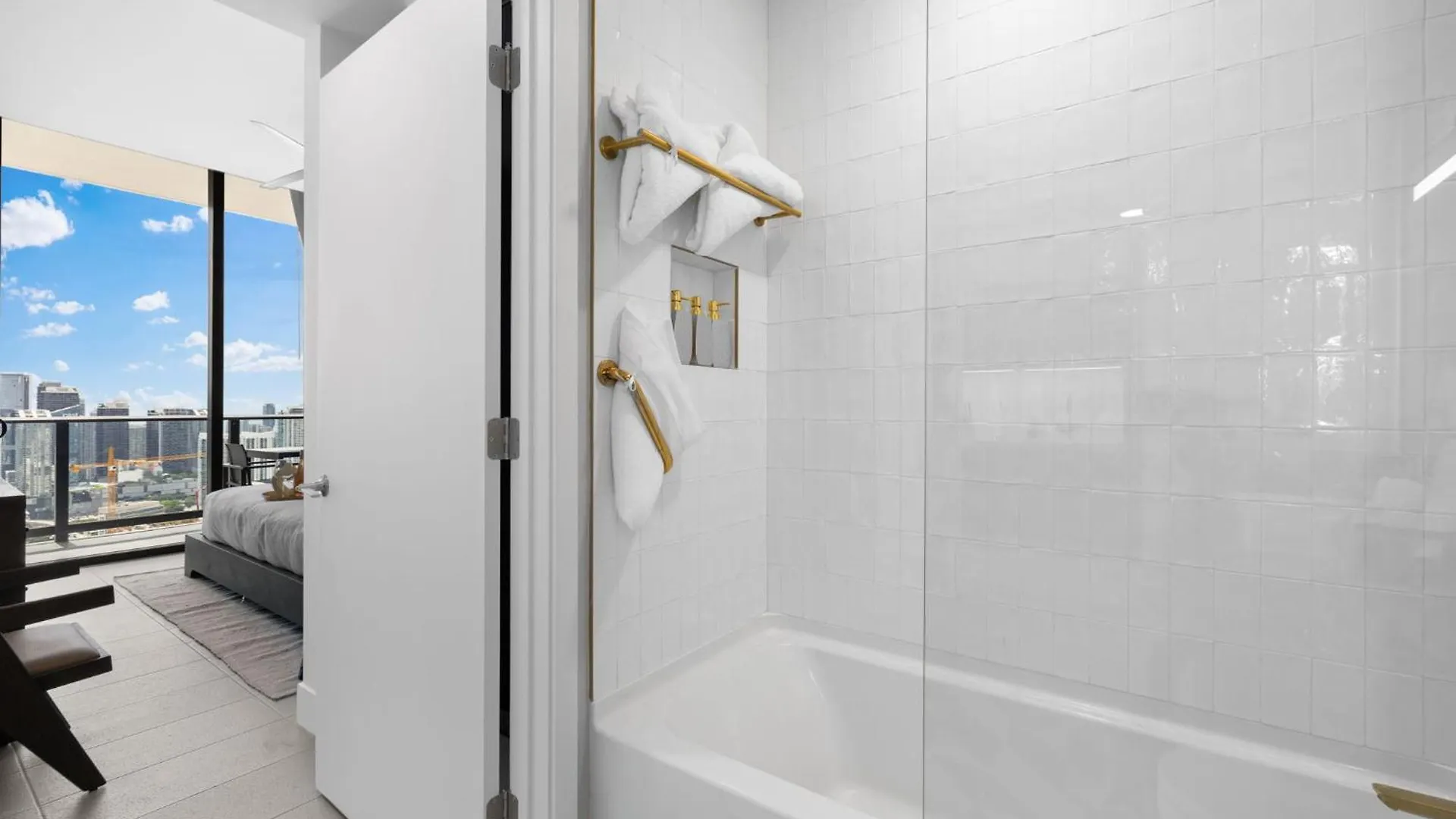 Apartment Ph 5107 Fl 1 Bedroom Lux Ocean View In Downtown