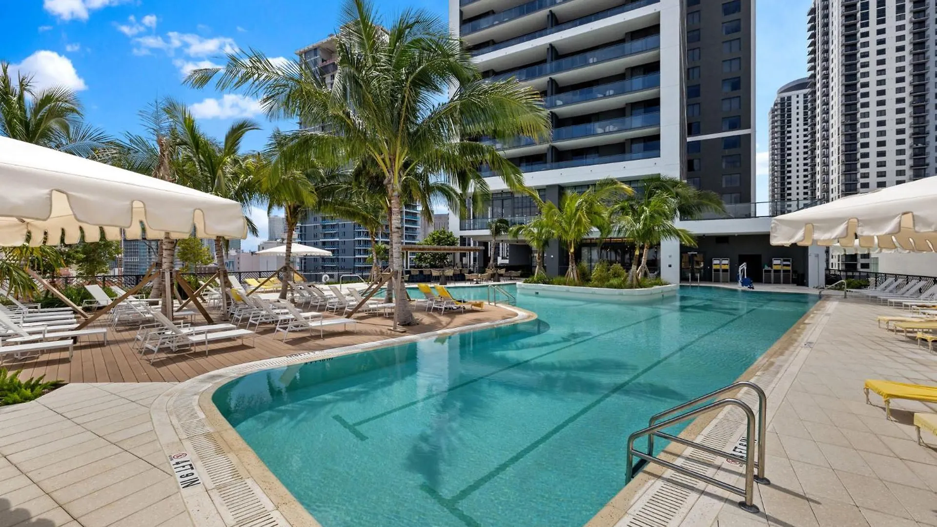 Ph 5107 Fl 1 Bedroom Lux Ocean View In Downtown Apartment