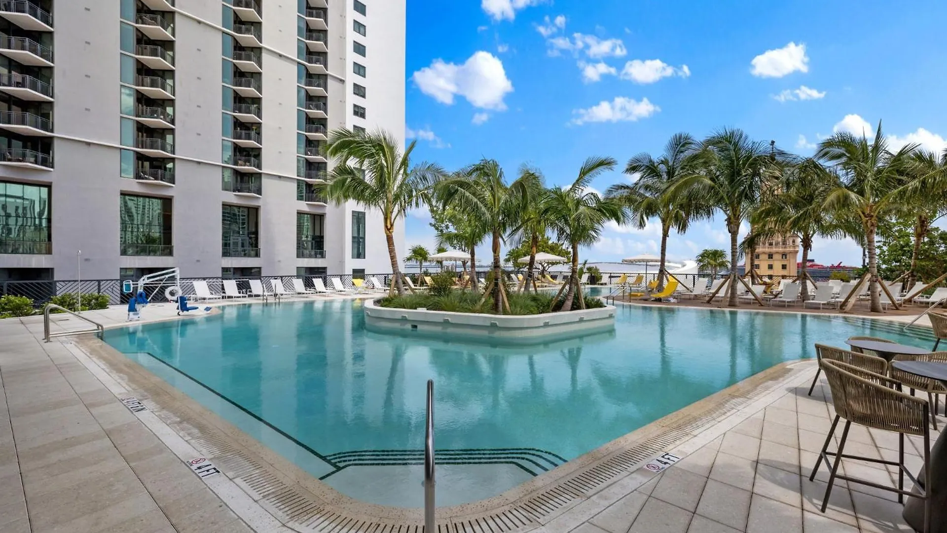 Ph 5107 Fl 1 Bedroom Lux Ocean View In Downtown *
