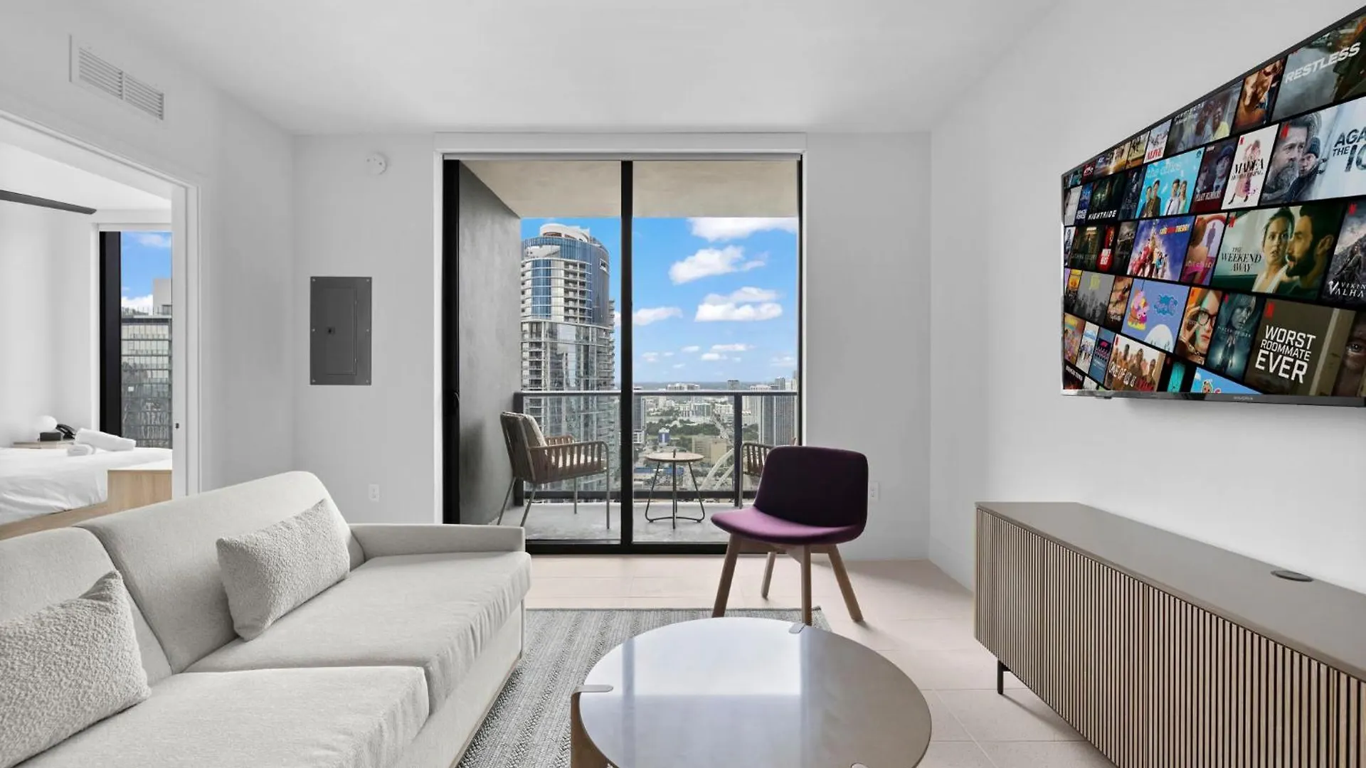 Apartment Free Parking! Luxury In Downtown *