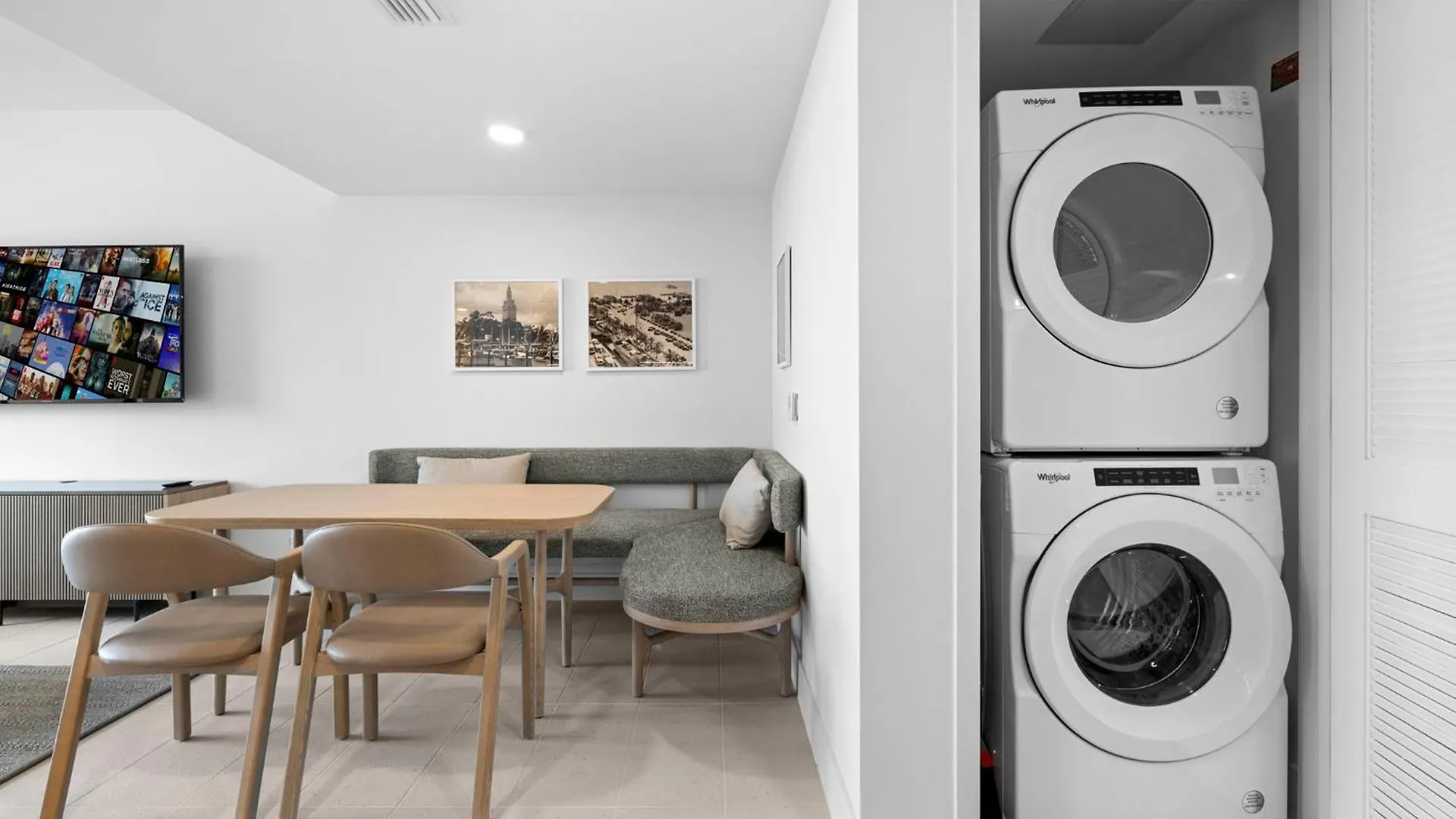Free Parking! Luxury In Downtown