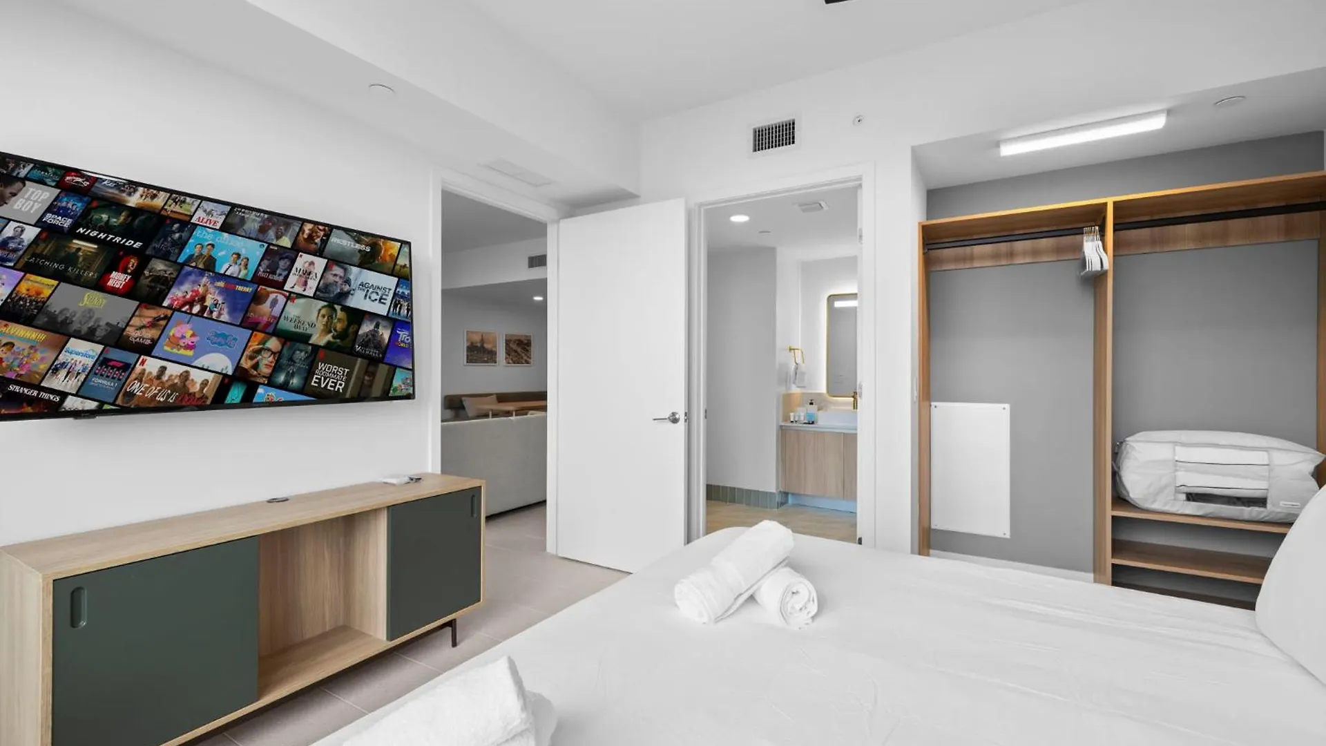 Free Parking! Luxury In Downtown Miami