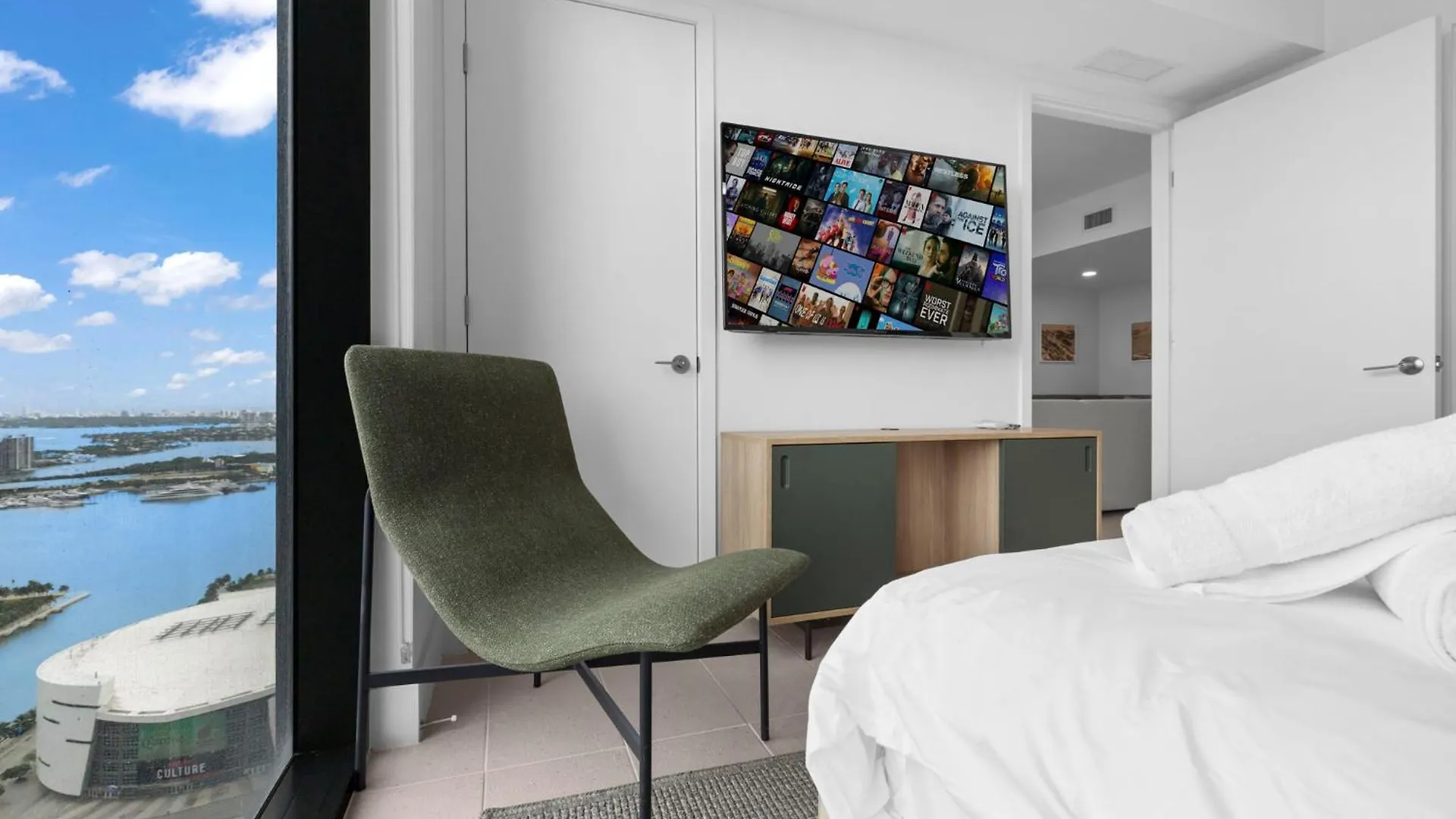 Free Parking! Luxury In Downtown Apartment Miami