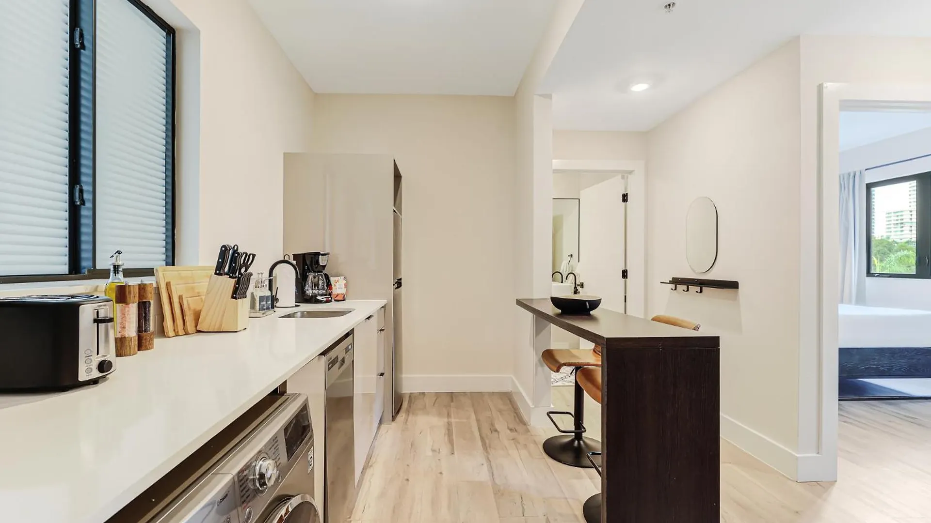 Apartment Roami At The Palace Miami