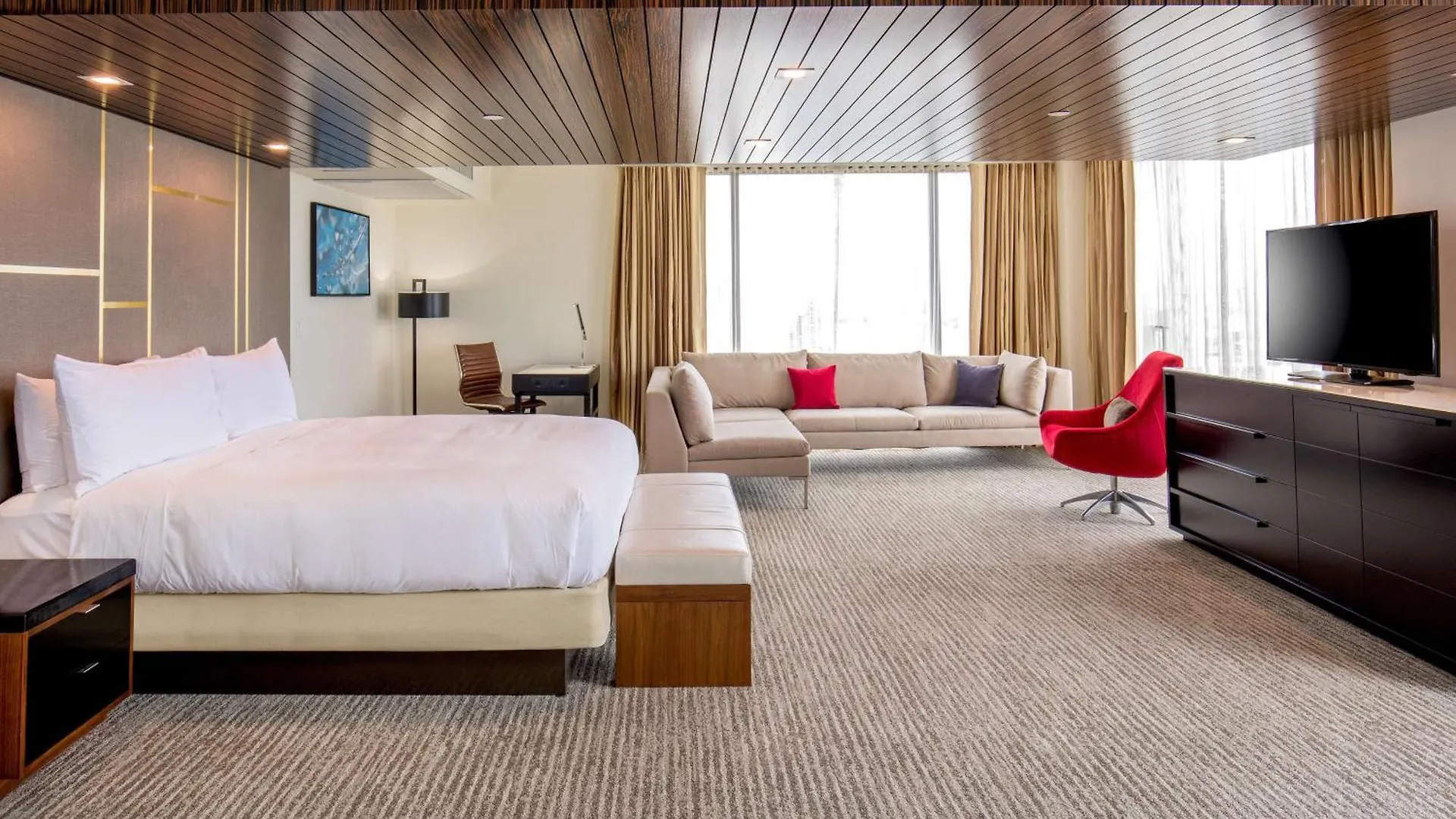 Hilton Downtown Hotel