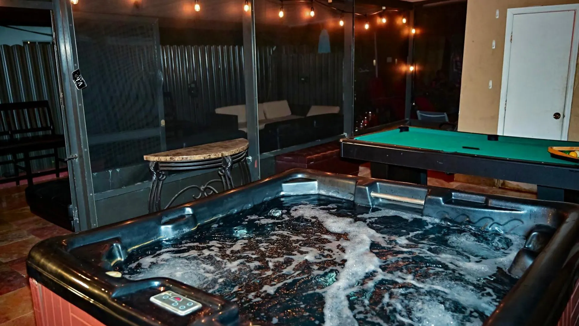 Luxury 5 Minutes From Stadium *