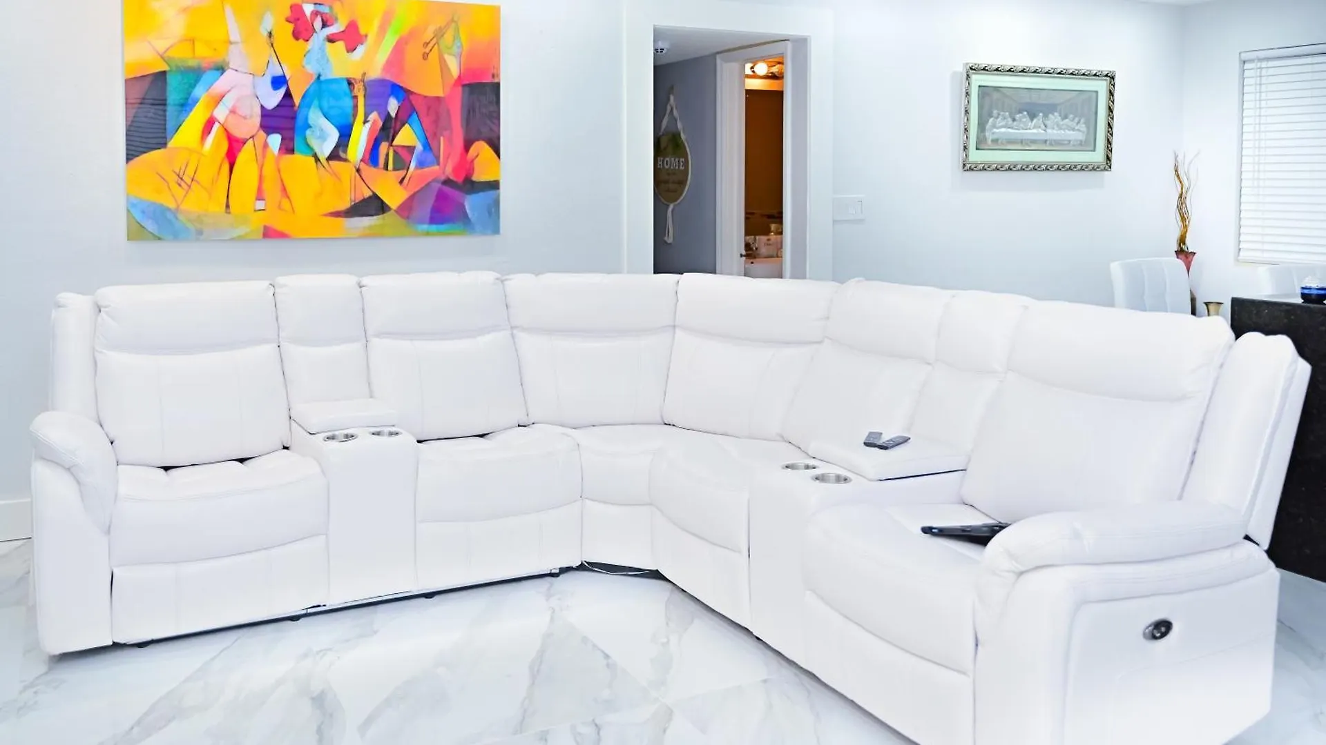 Luxury 5 Minutes From Stadium Villa *