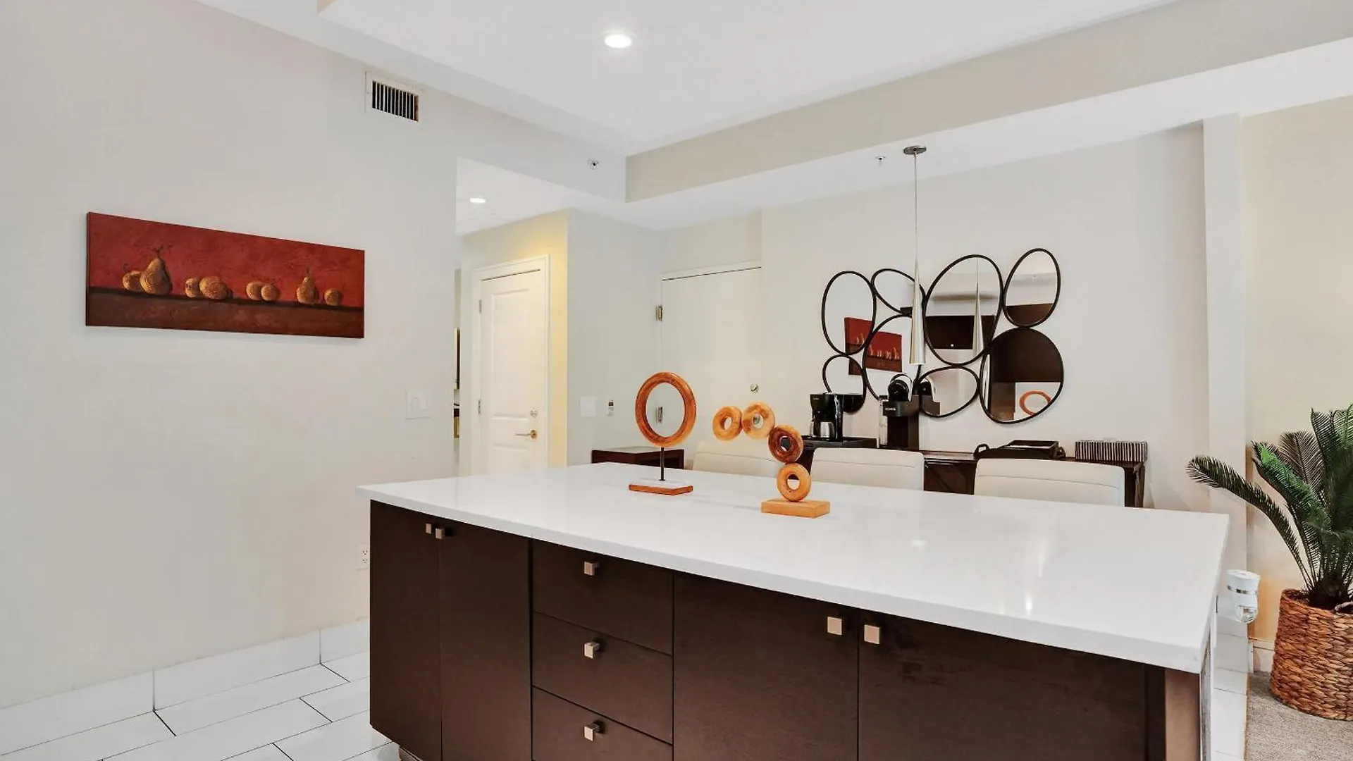 Vista-2 Story W 3bdrms & Golf View Miami
