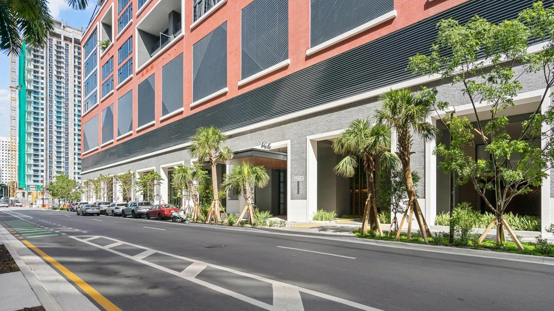 New Luxury 26th Floor In The Heart Of