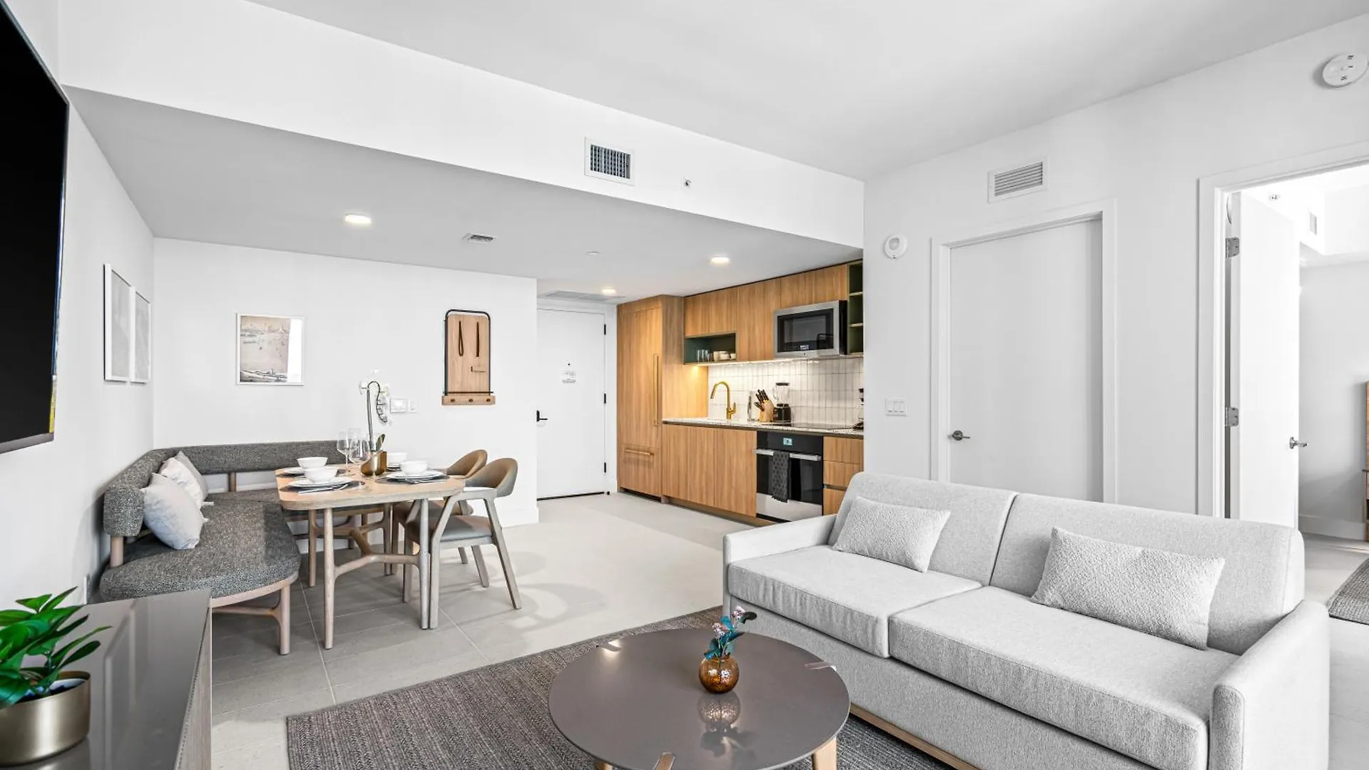 New Luxury 26th Floor In The Heart Of Miami