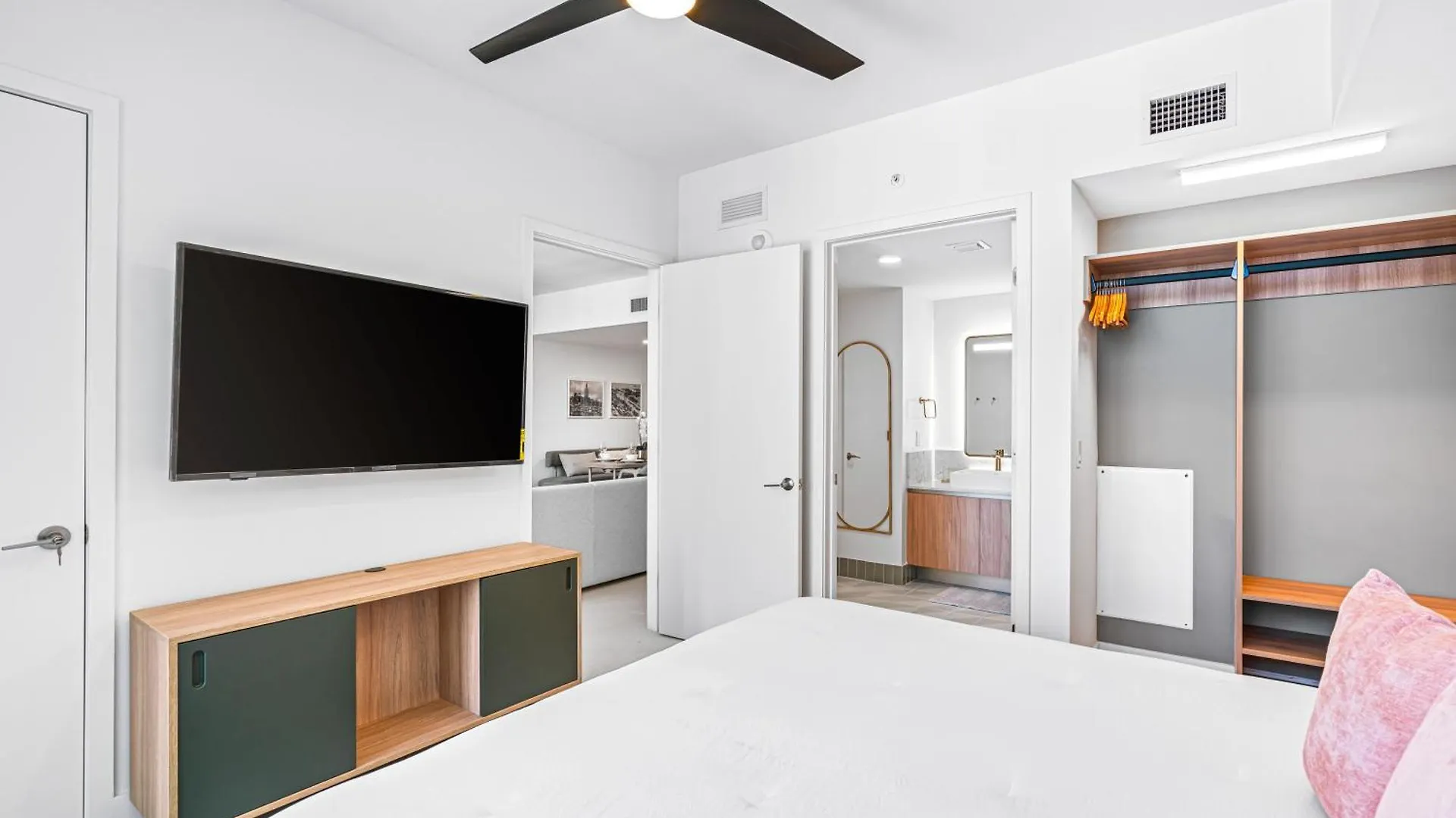 New Luxury 26th Floor In The Heart Of * Miami