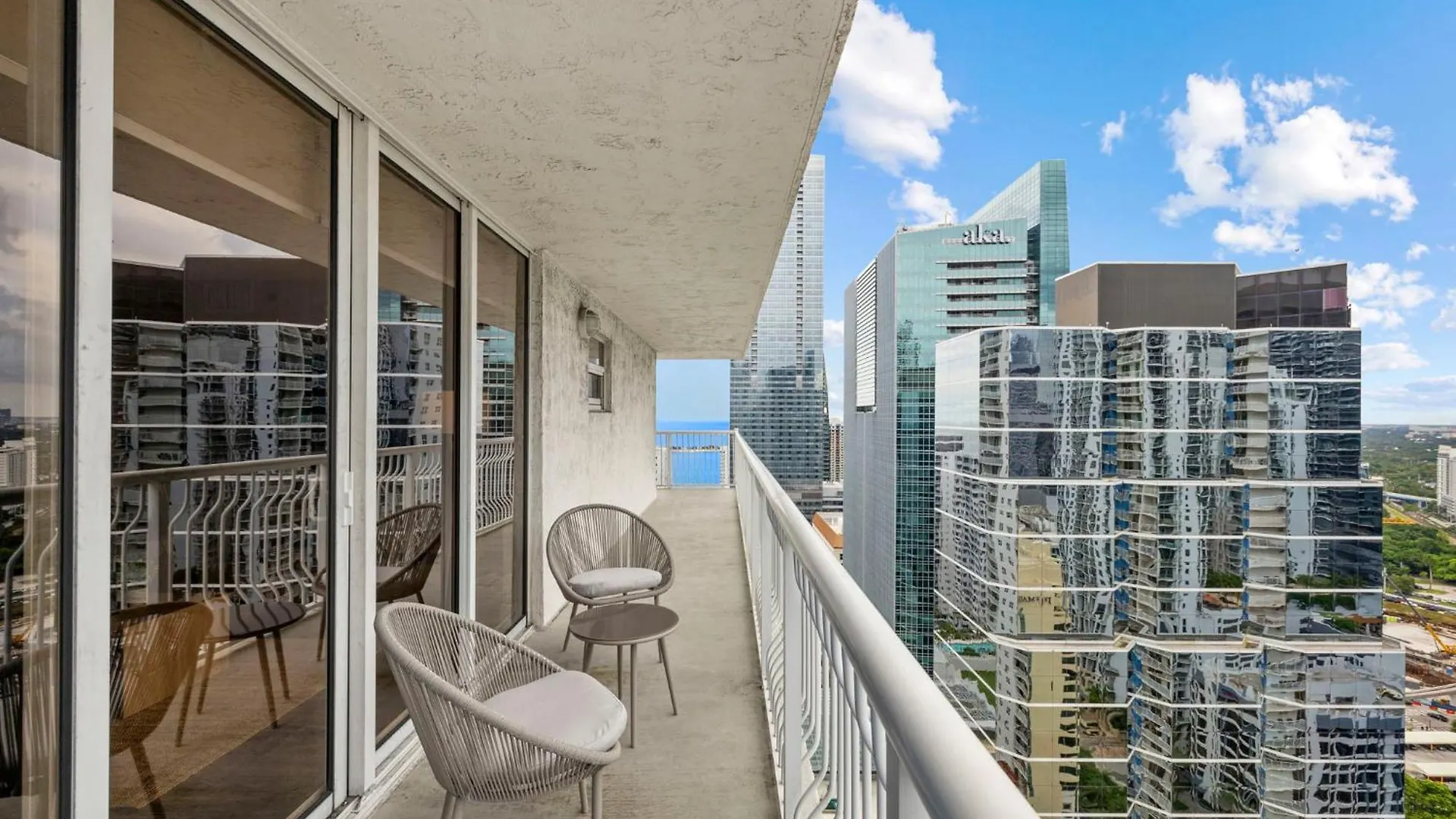 Breathtaking Views & Prime Location In Brickell