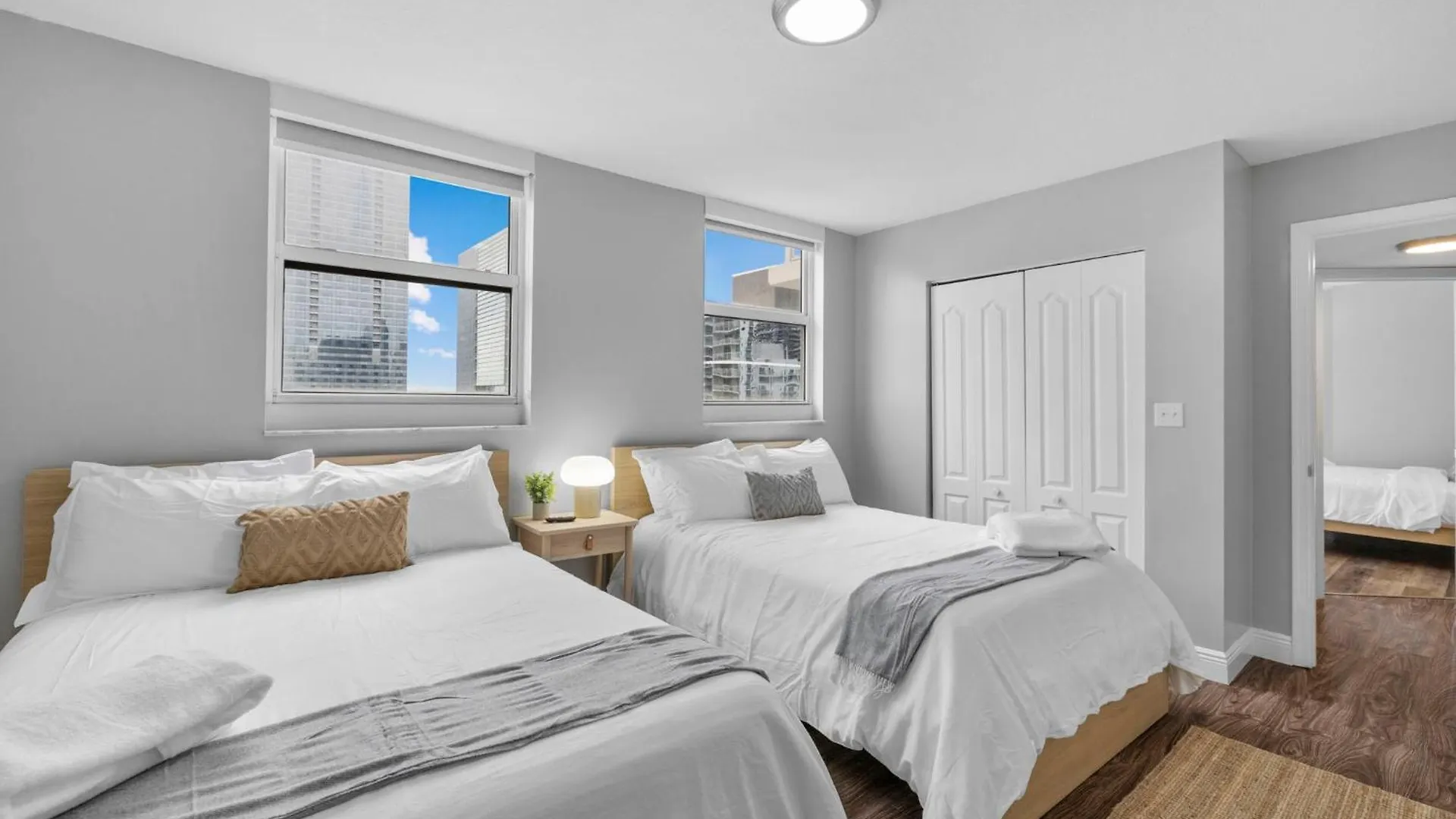Breathtaking Views & Prime Location In Brickell Miami