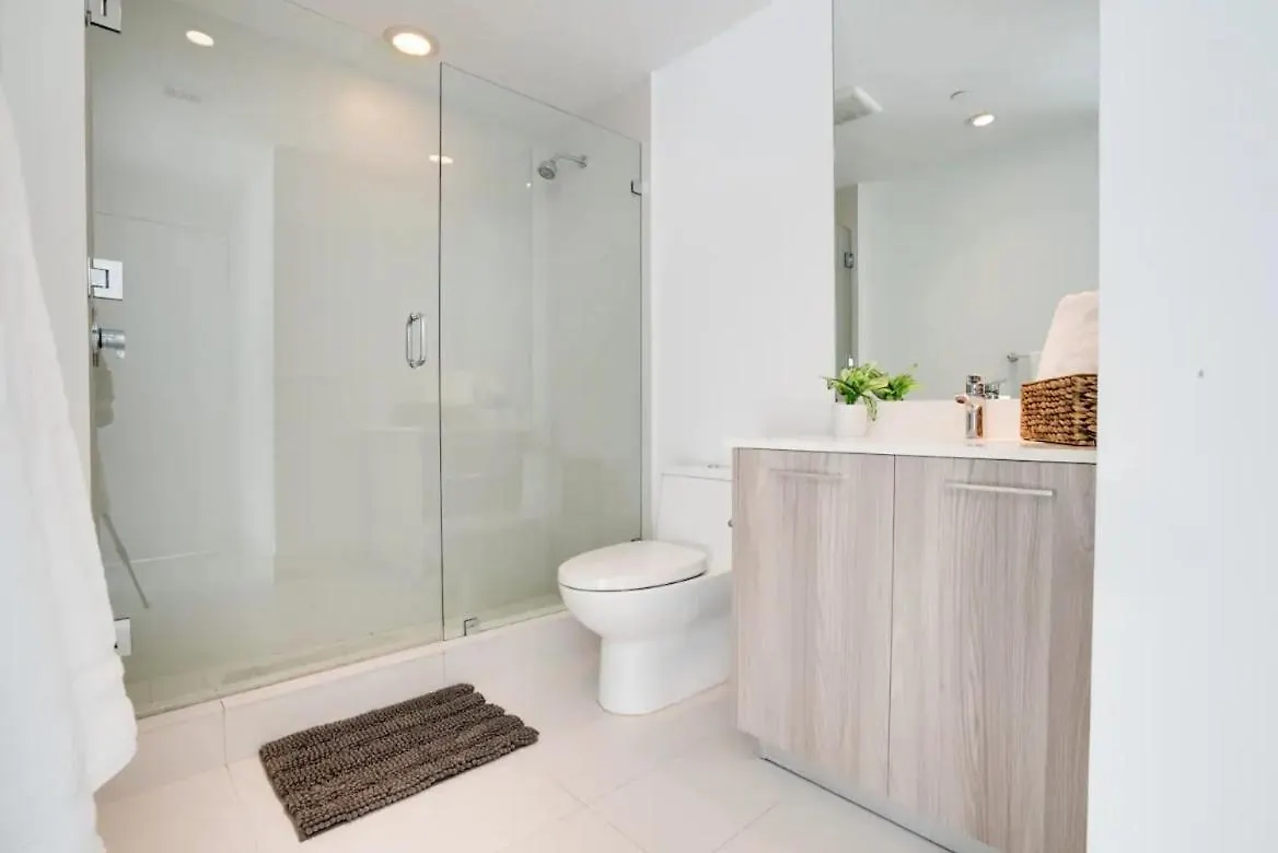 Holiday home Paraiso- Rooftop Pool Views And Prime Location Miami