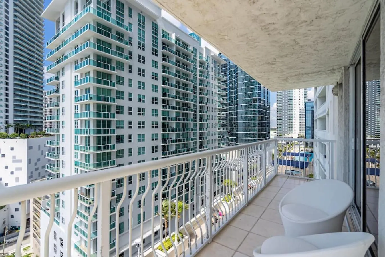 Vice Oceanfront Sky Miami